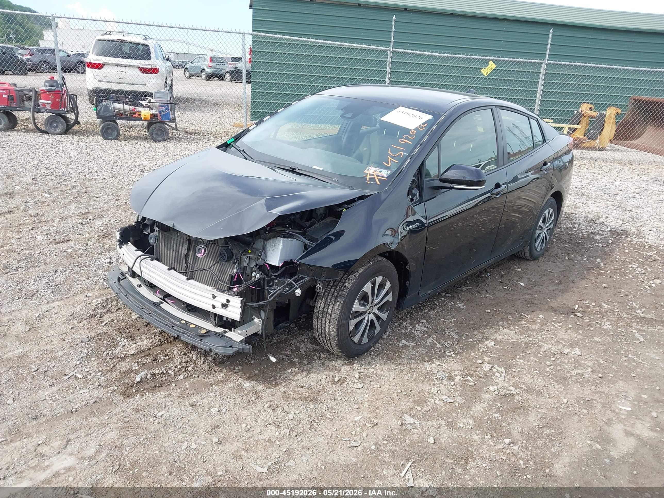 TOYOTA PRIUS image 2