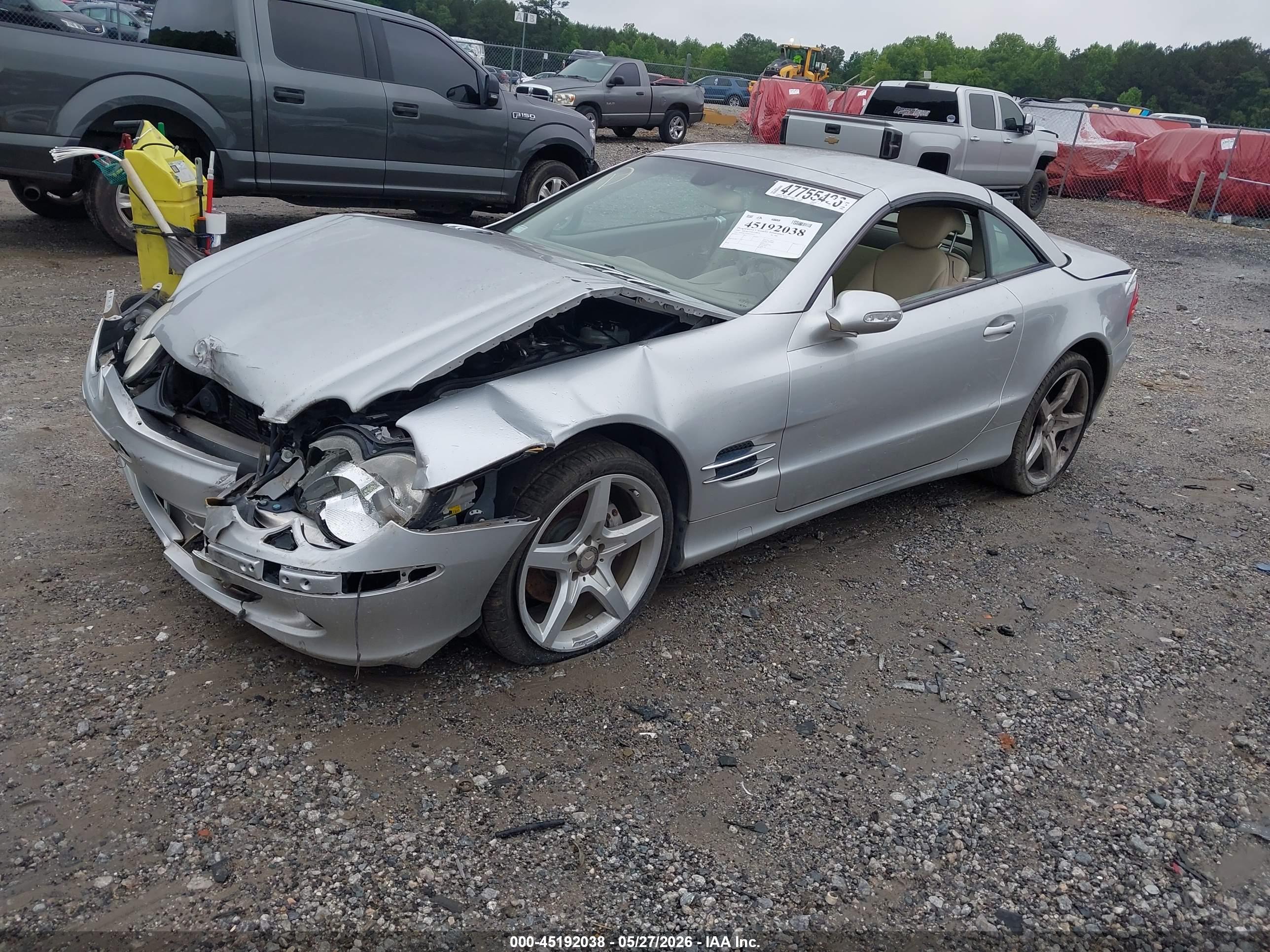 MERCEDES-BENZ SL image 2
