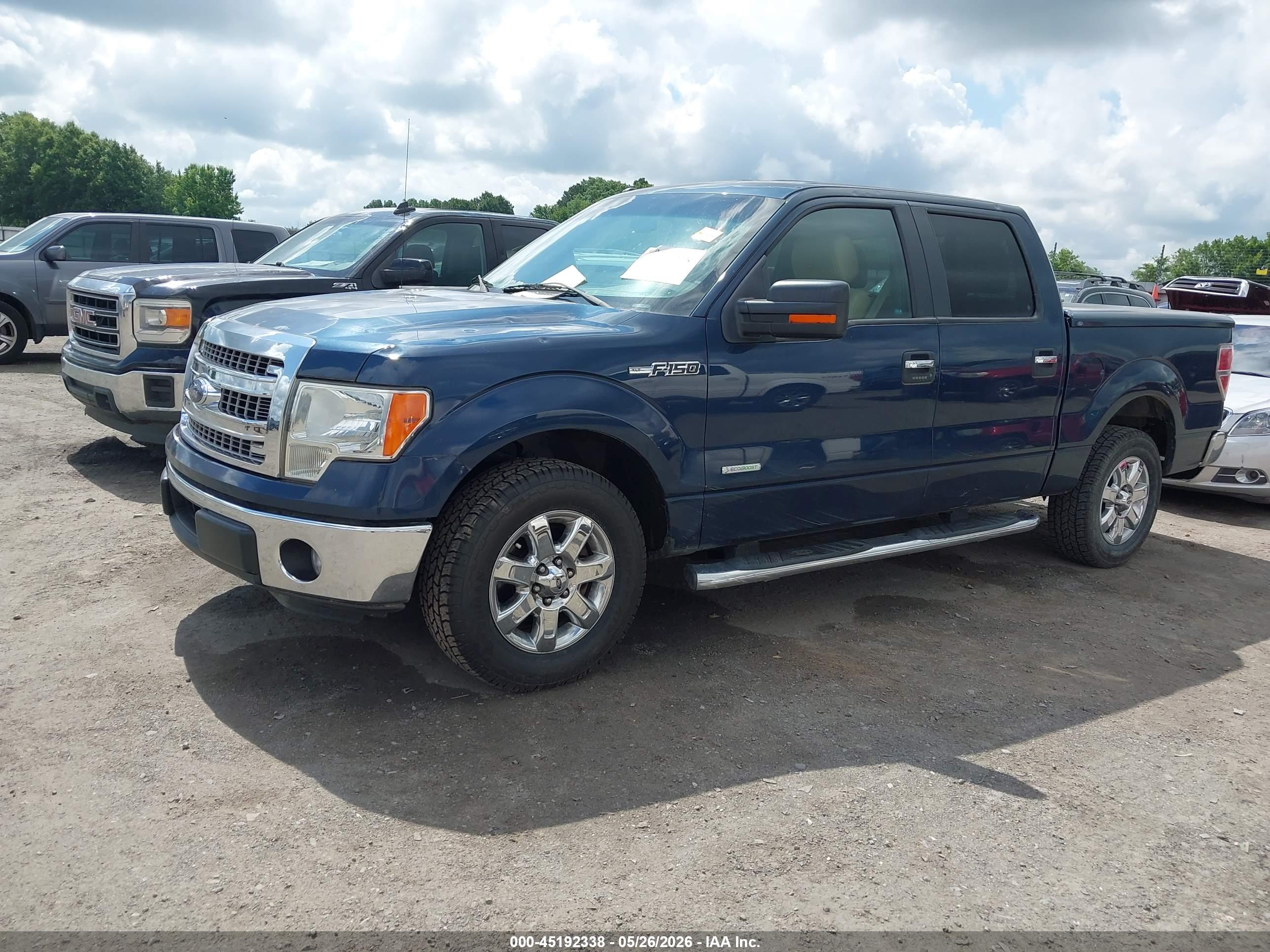 FORD F-150 image 2