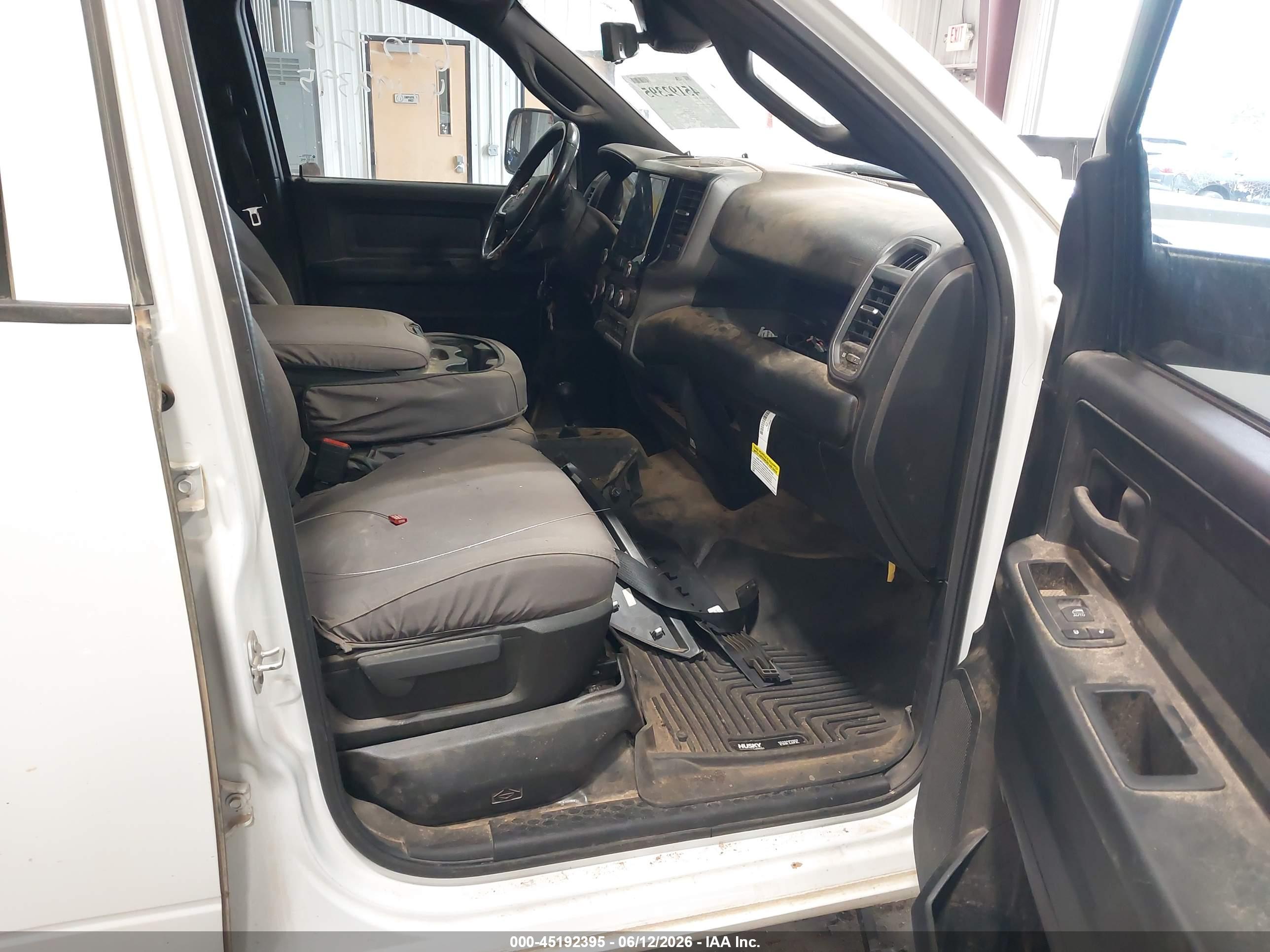 RAM 2500 image 5
