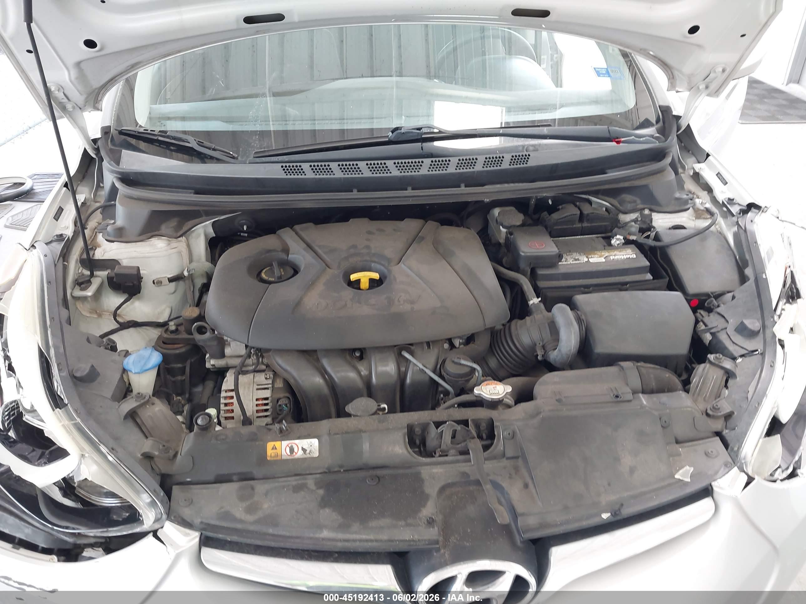HYUNDAI ELANTRA image 10