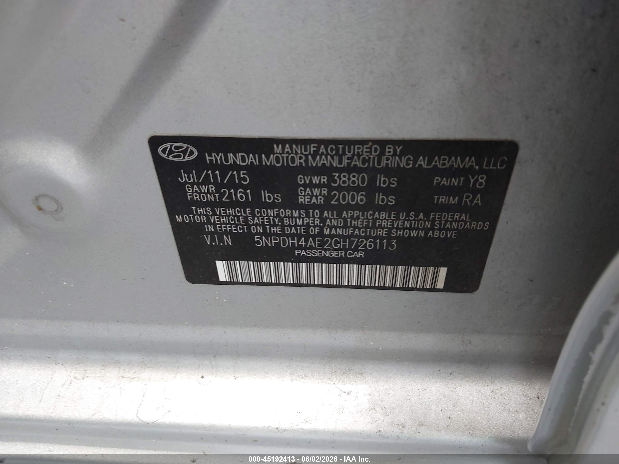 HYUNDAI ELANTRA image 9