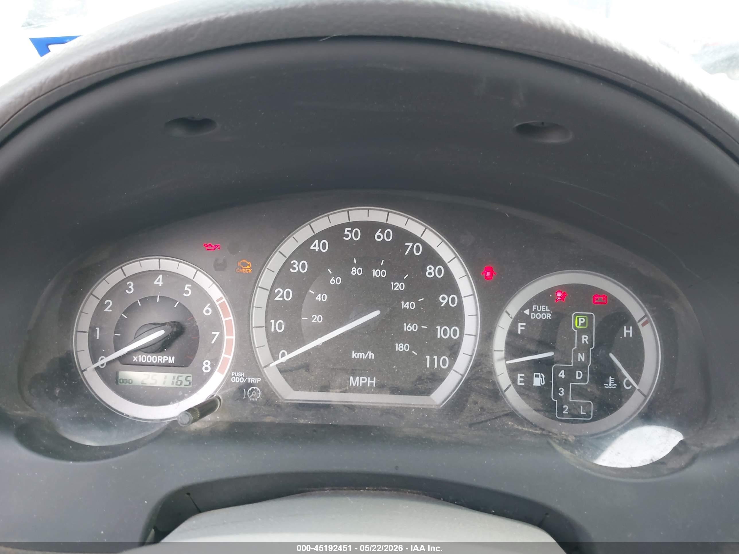 TOYOTA SIENNA image 7