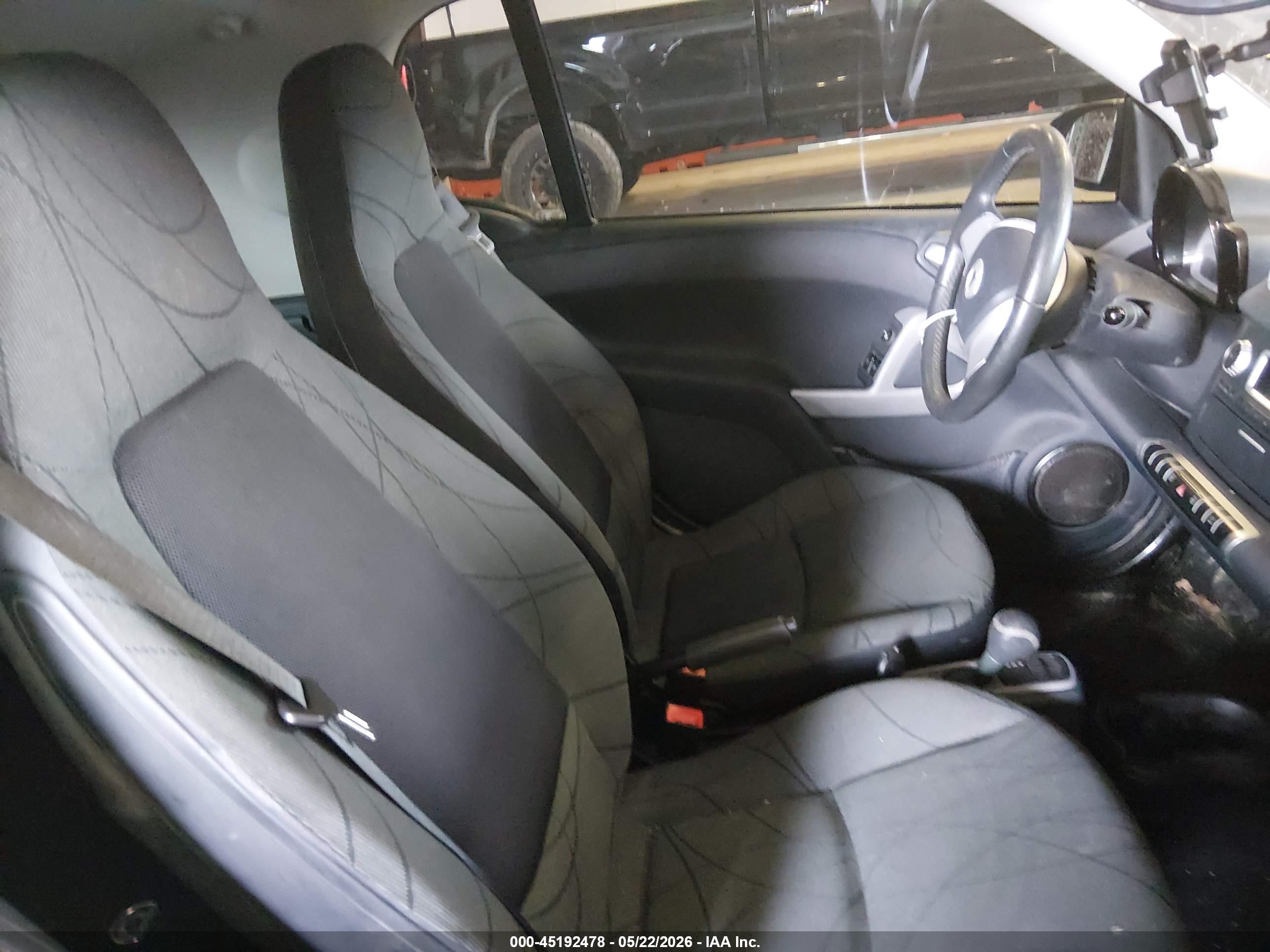 SMART FORTWO image 8