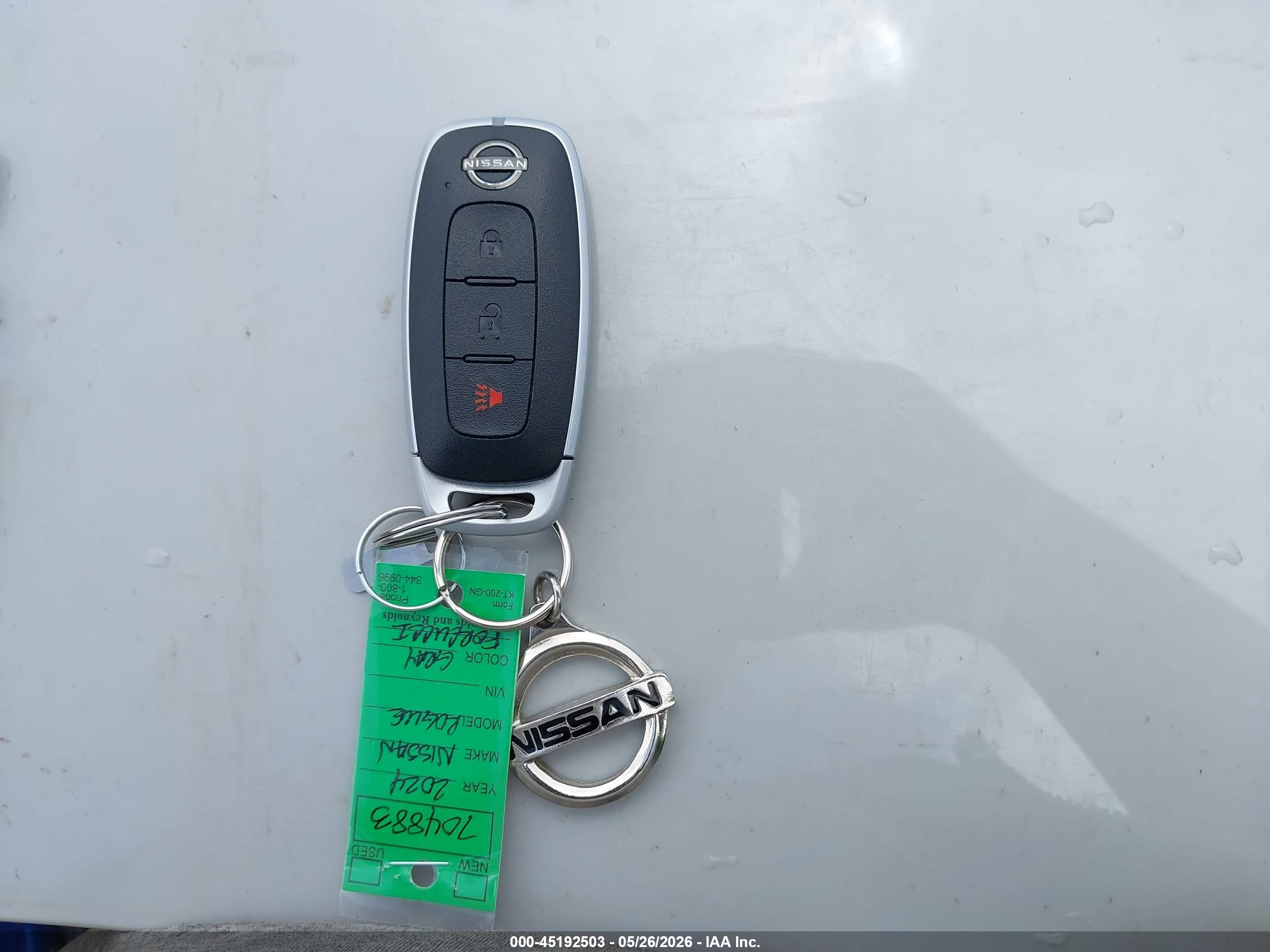 NISSAN ROGUE image 11