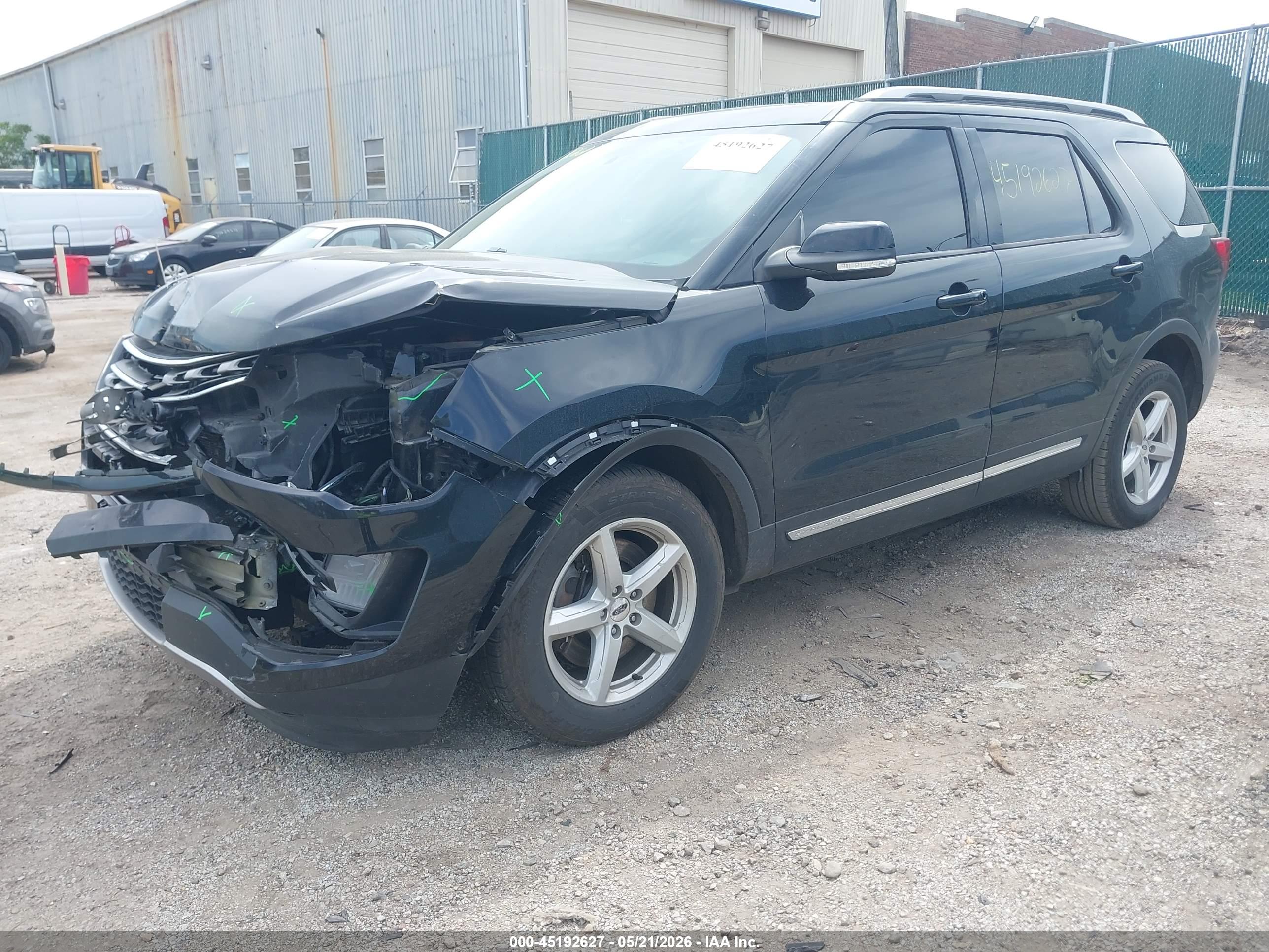 FORD EXPLORER image 2