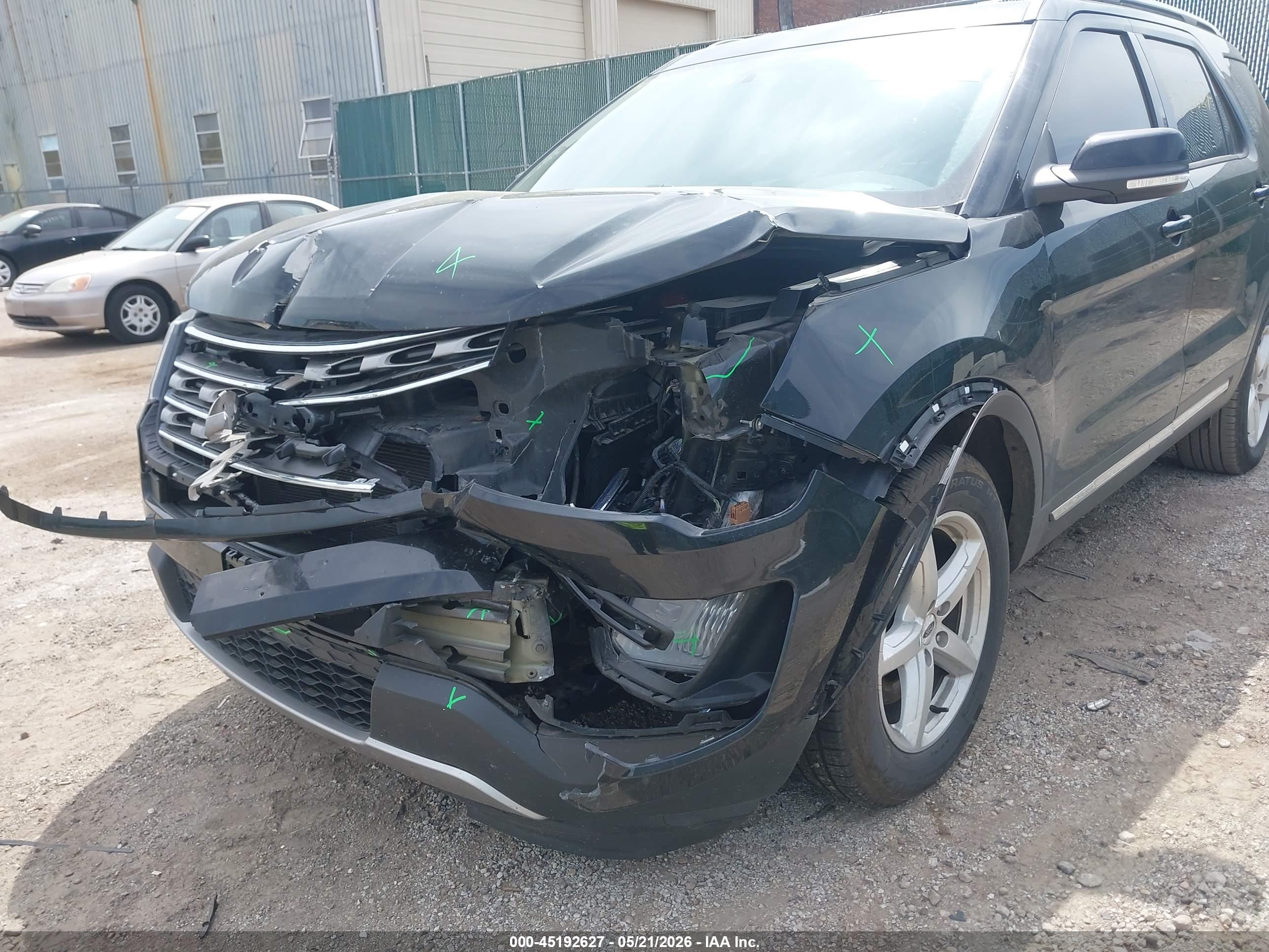 FORD EXPLORER image 6
