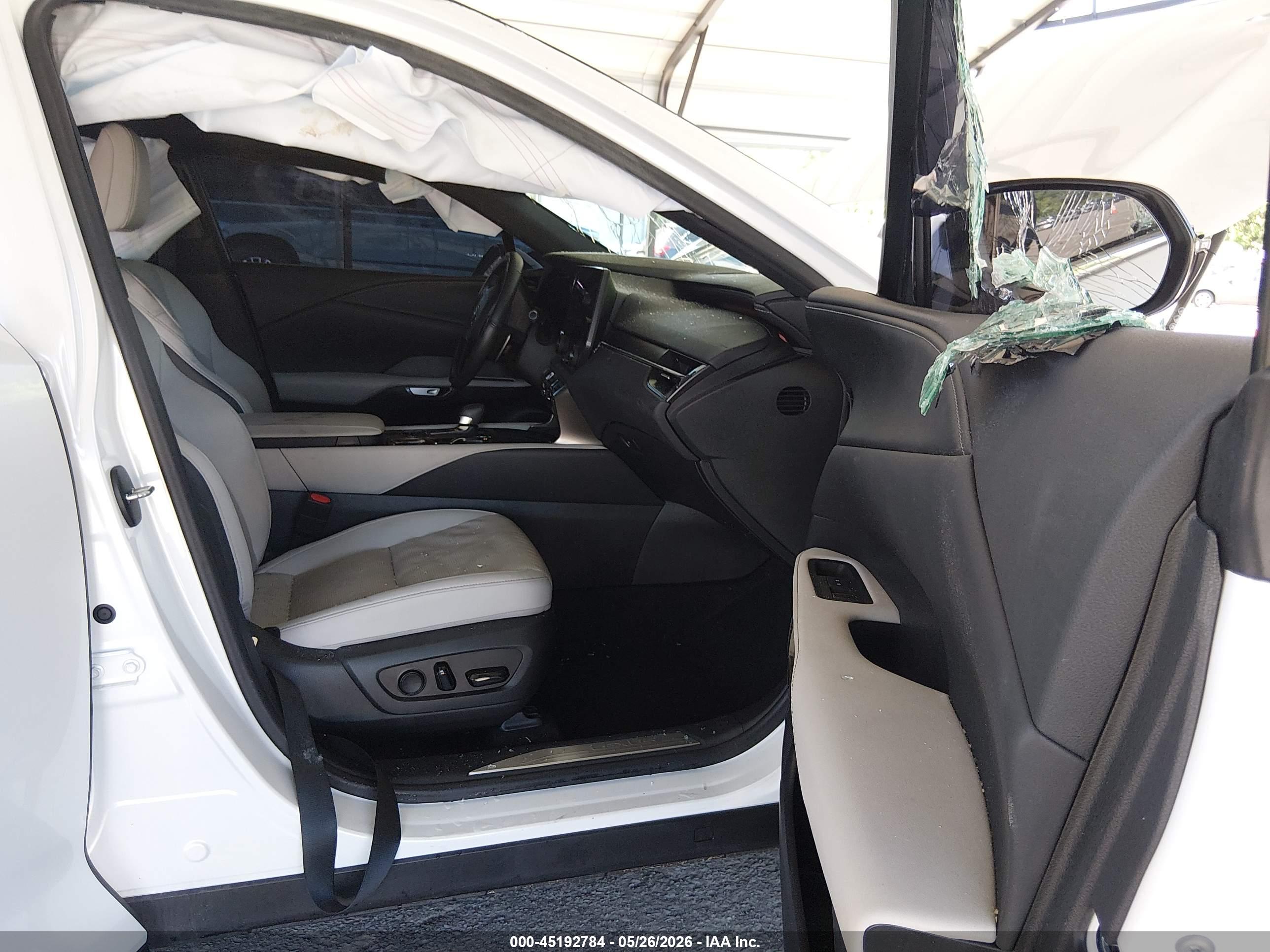LEXUS RX image 5