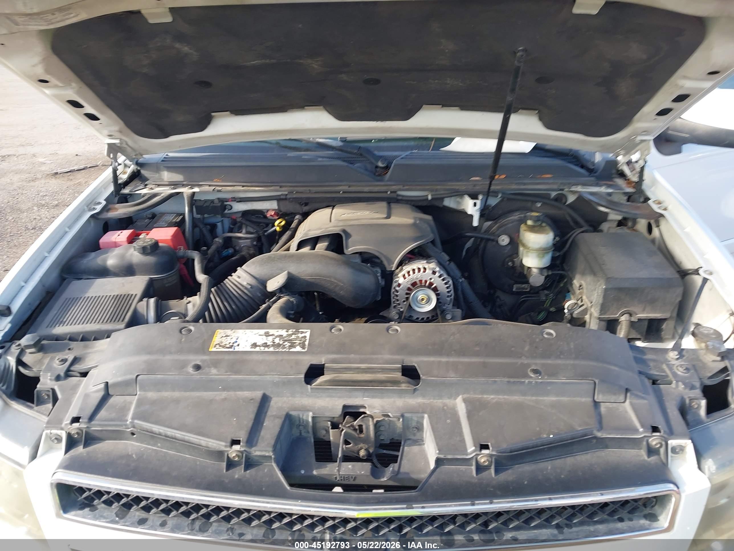 CHEVROLET TAHOE image 10