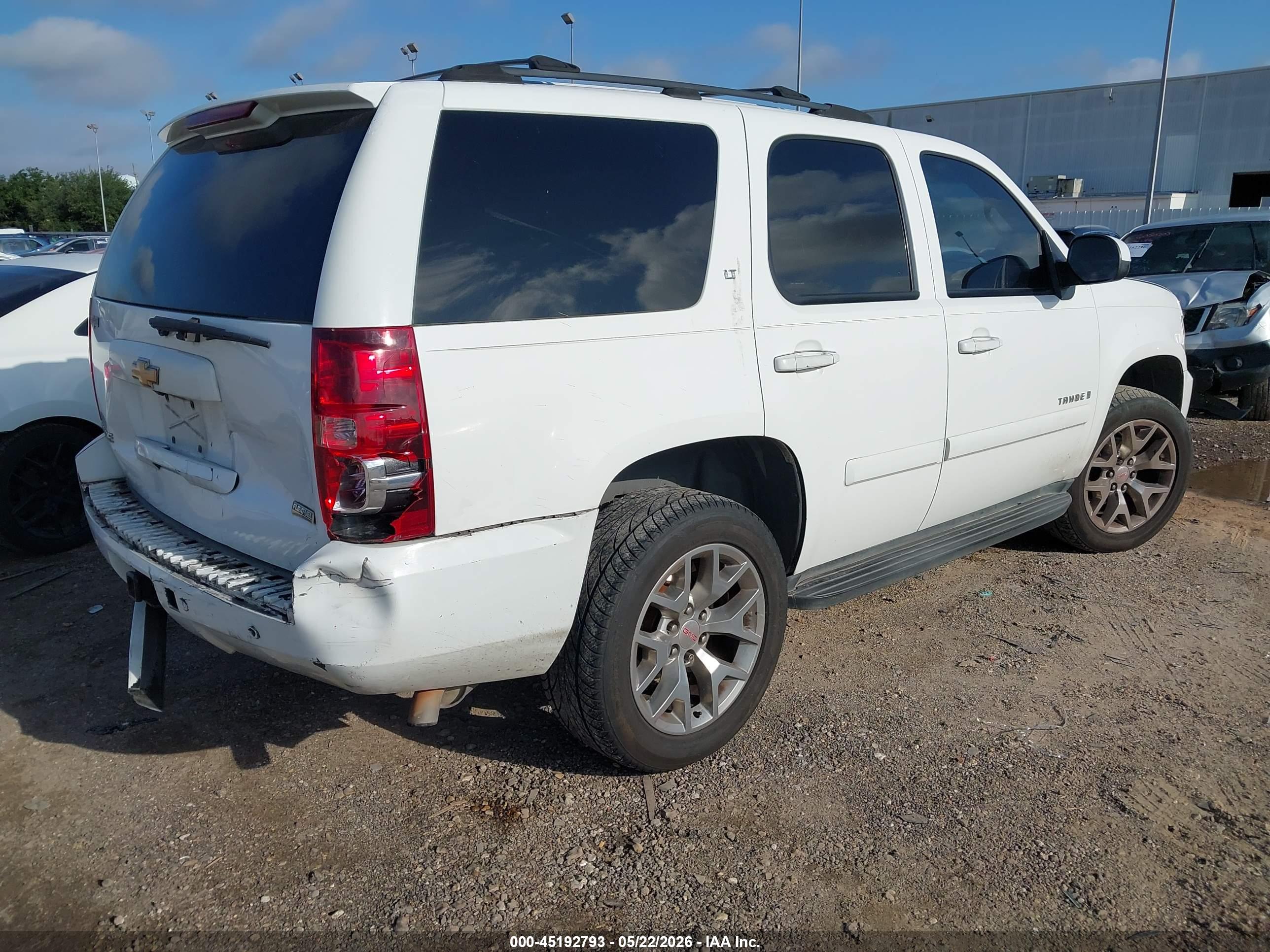 CHEVROLET TAHOE image 4