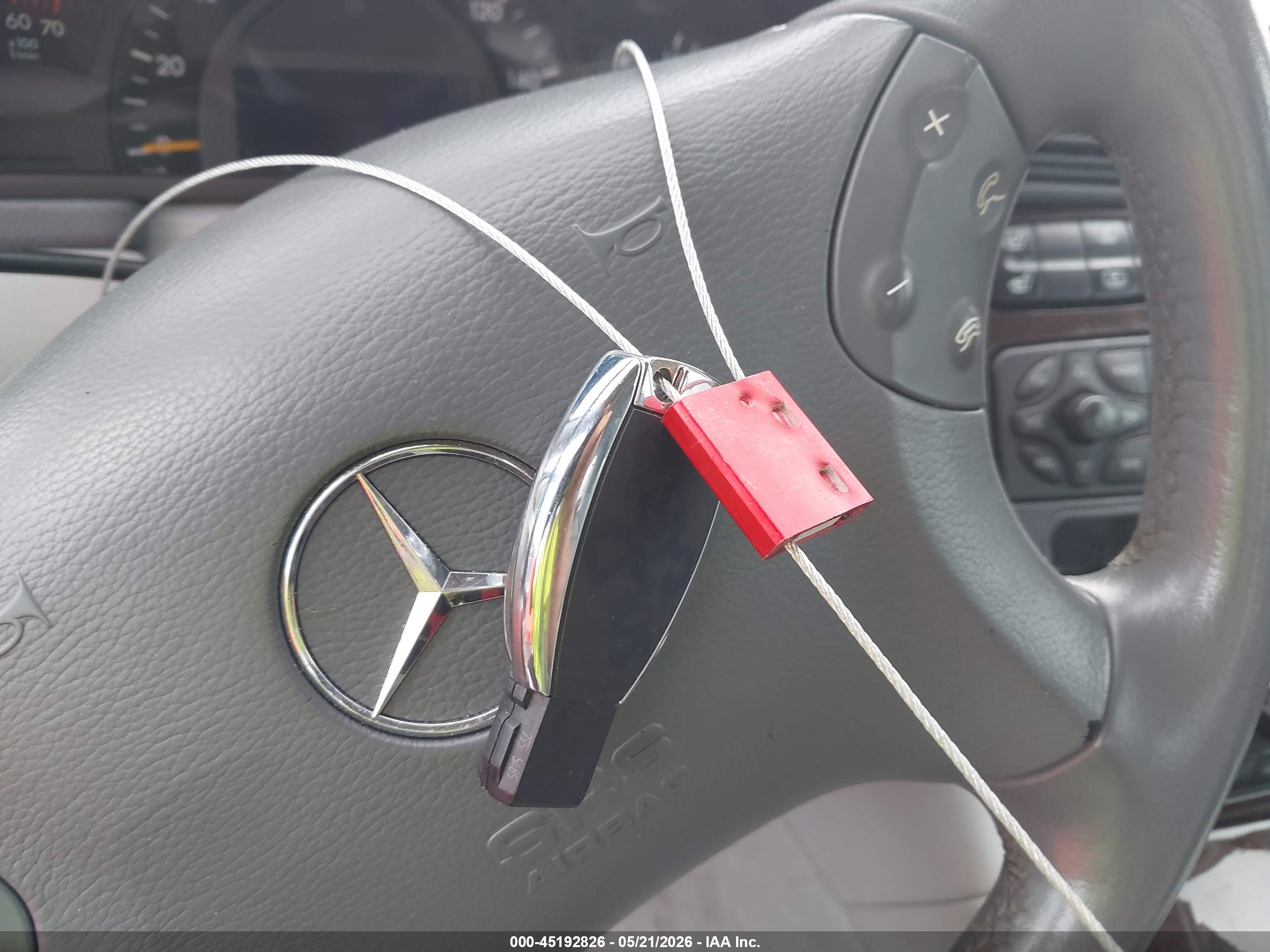 MERCEDES-BENZ C image 11