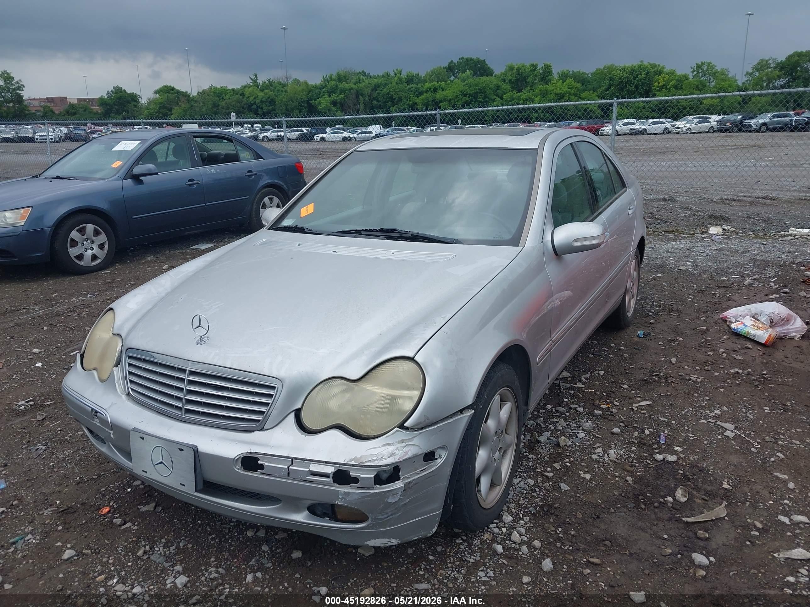 MERCEDES-BENZ C image 6