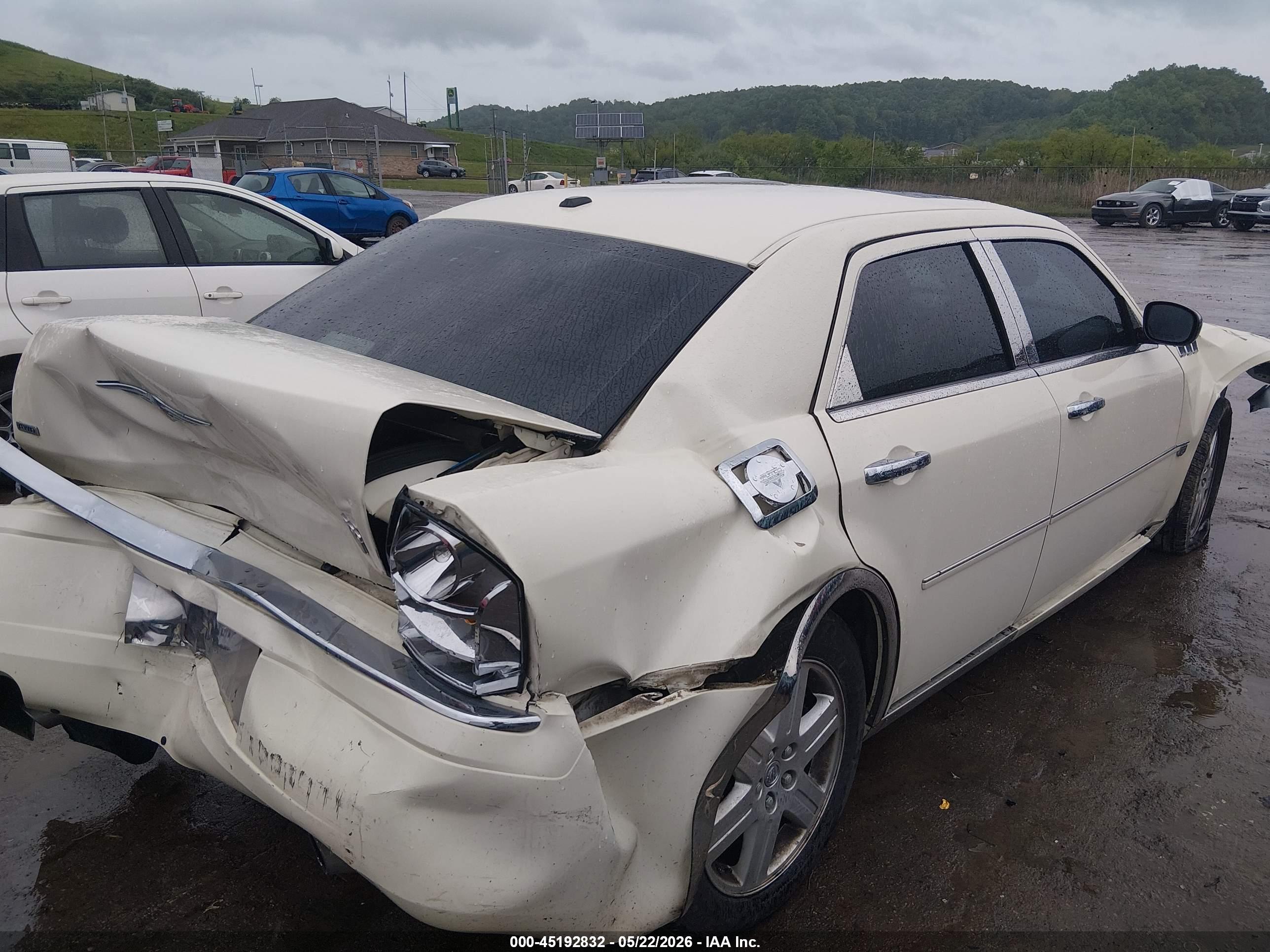 CHRYSLER 300C image 4
