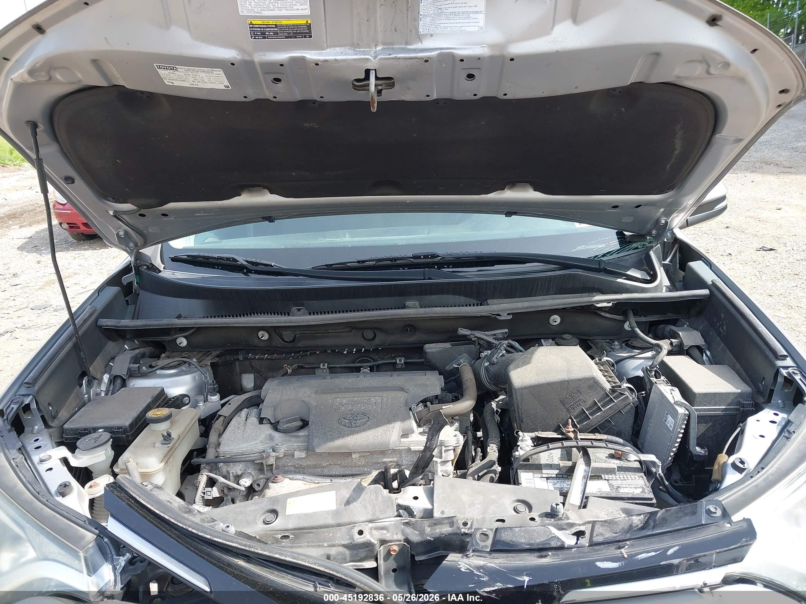 TOYOTA RAV4 image 10