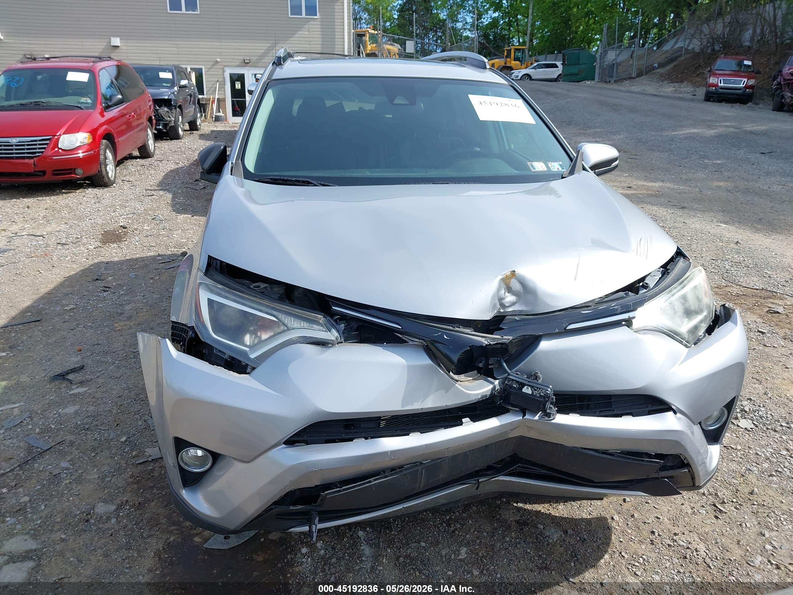 TOYOTA RAV4 image 6