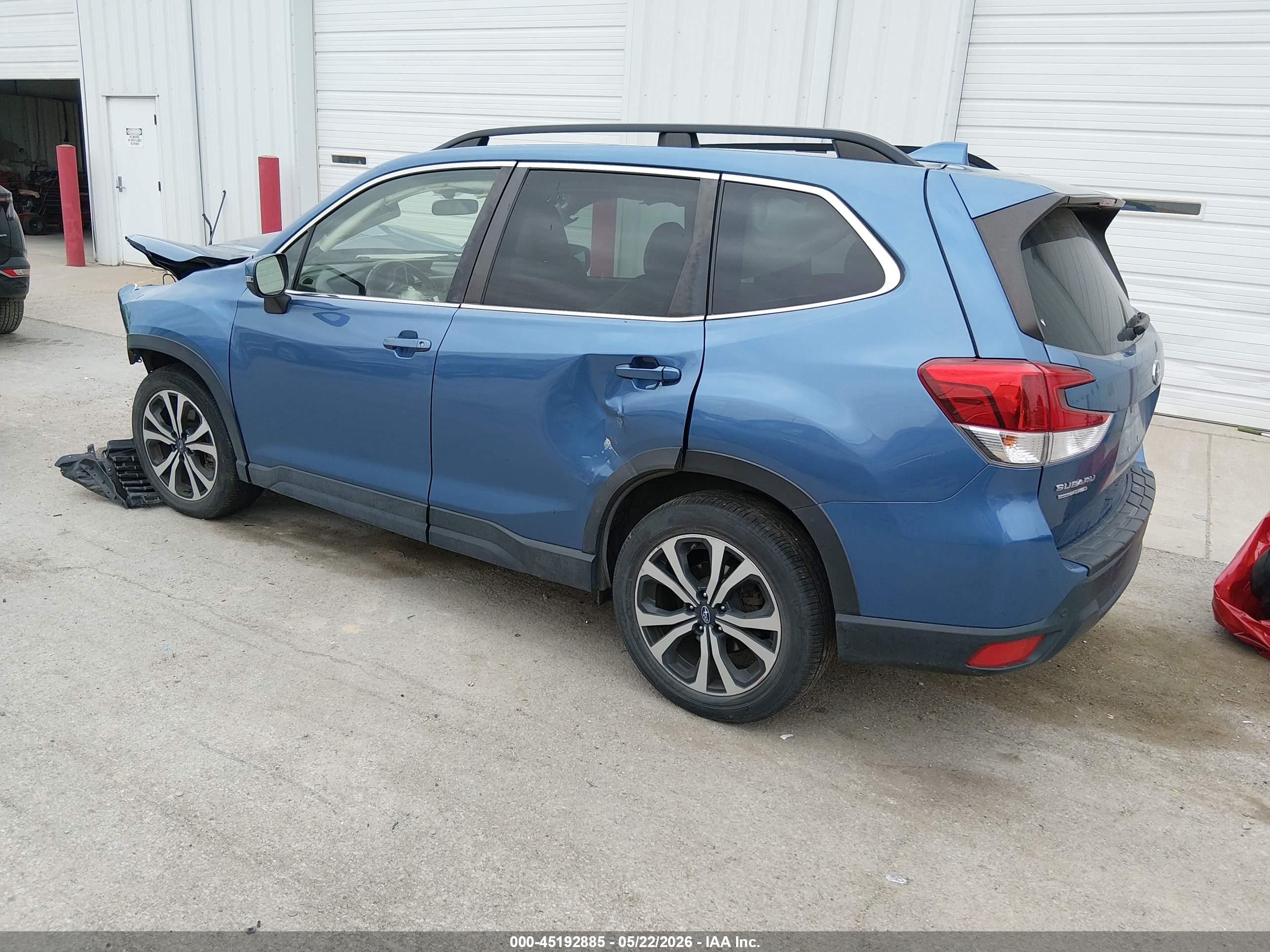 SUBARU FORESTER image 3
