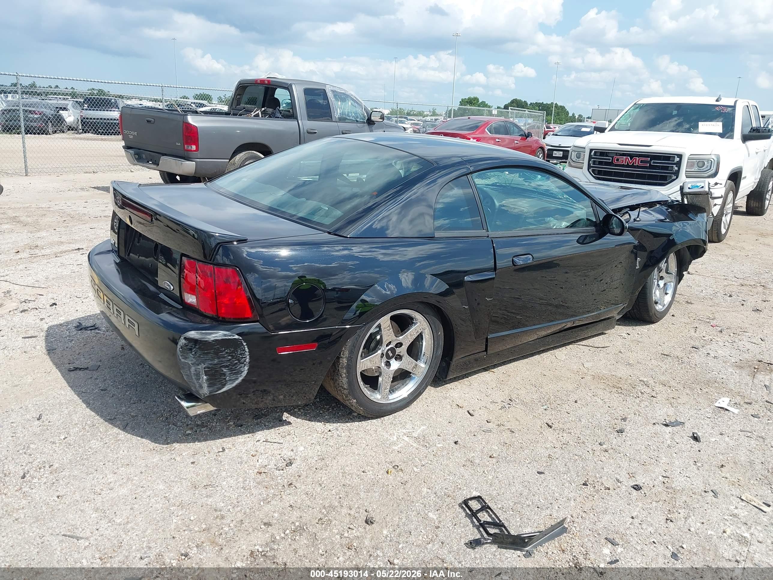 FORD MUSTANG image 4