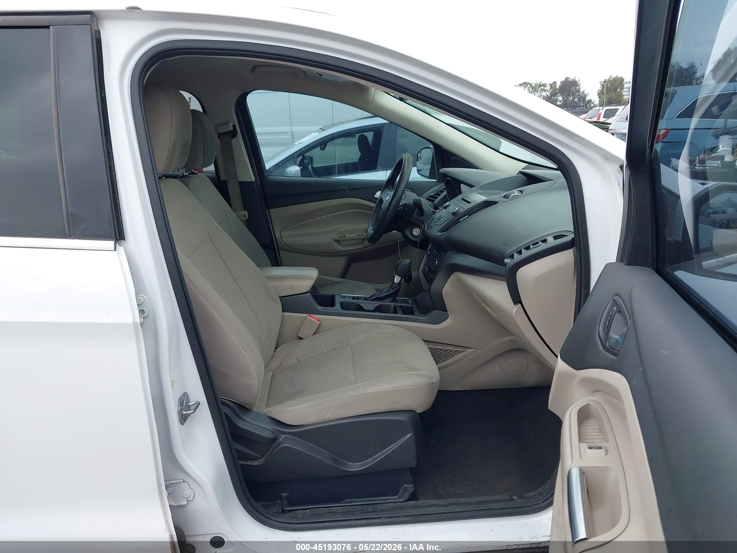 FORD ESCAPE image 5