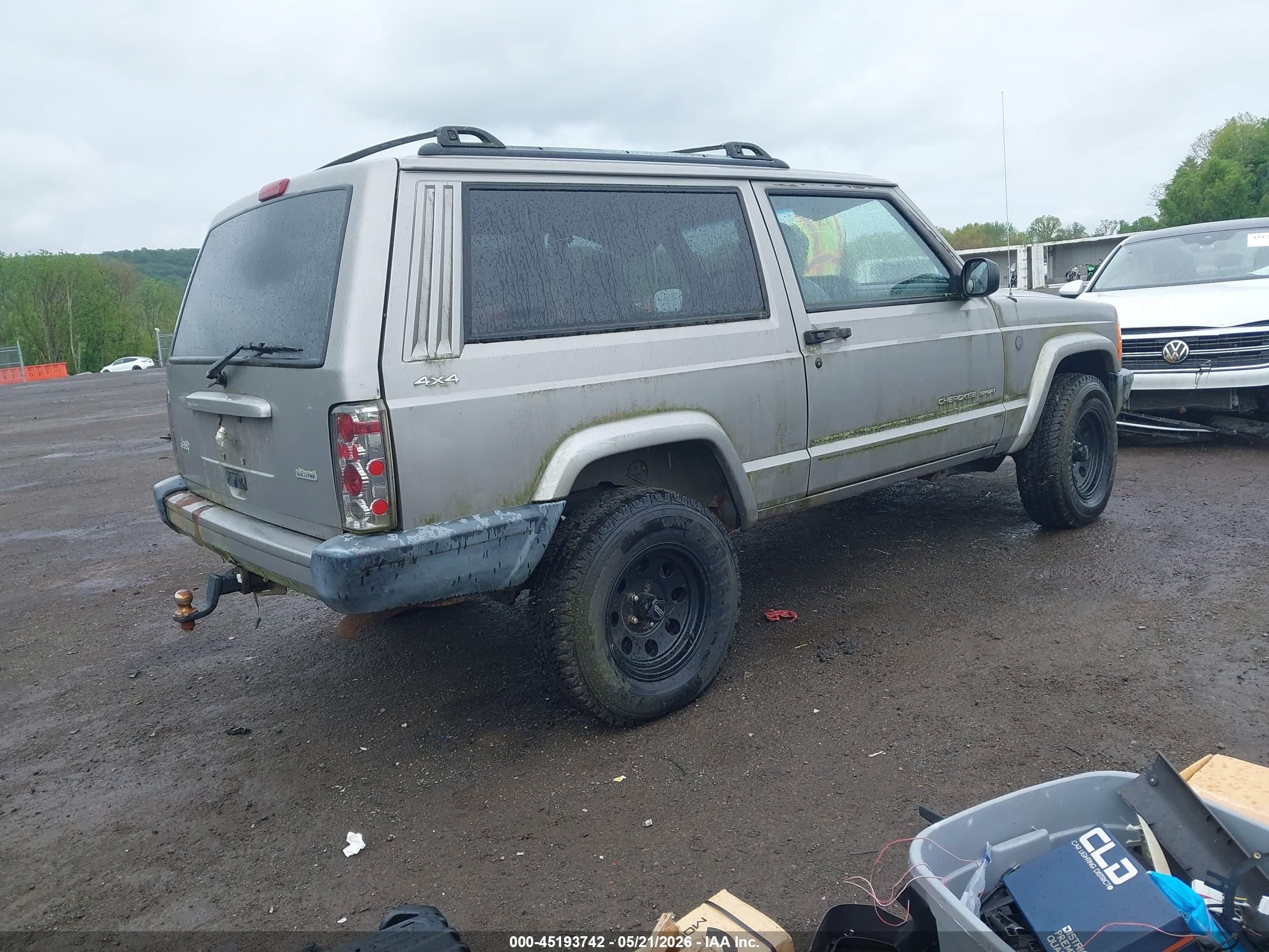 JEEP CHEROKEE image 4