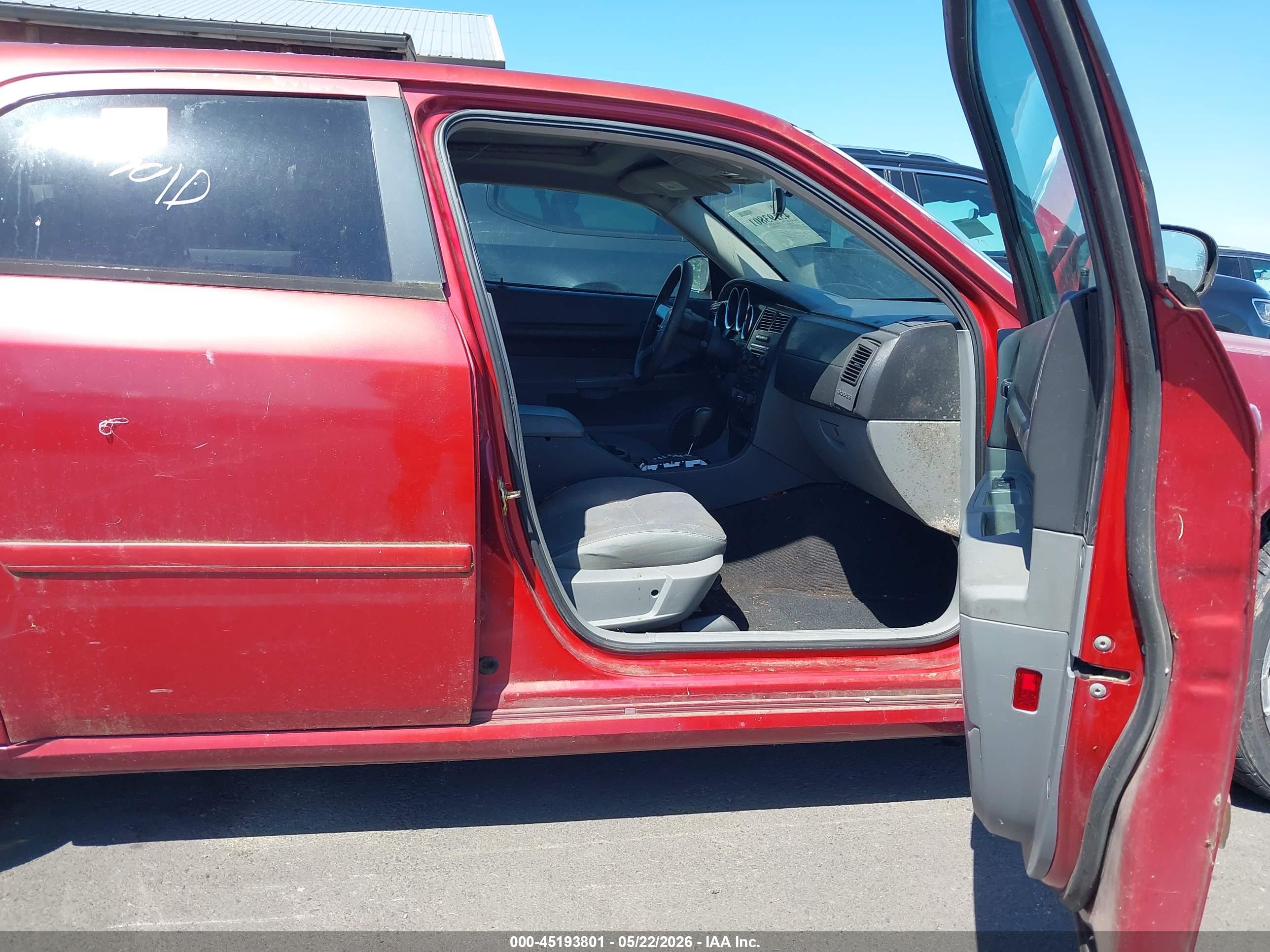 DODGE MAGNUM image 5