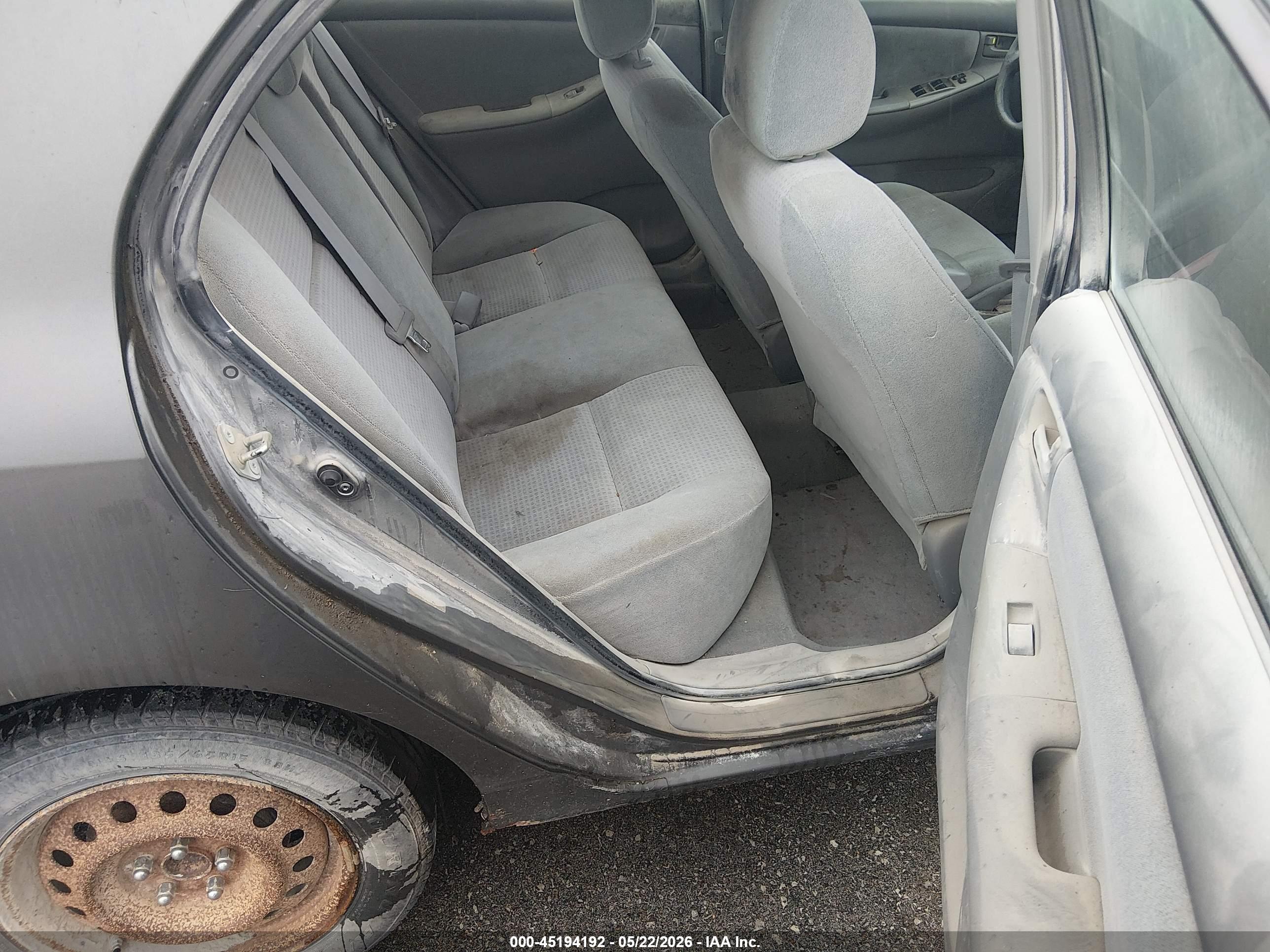 TOYOTA COROLLA image 8