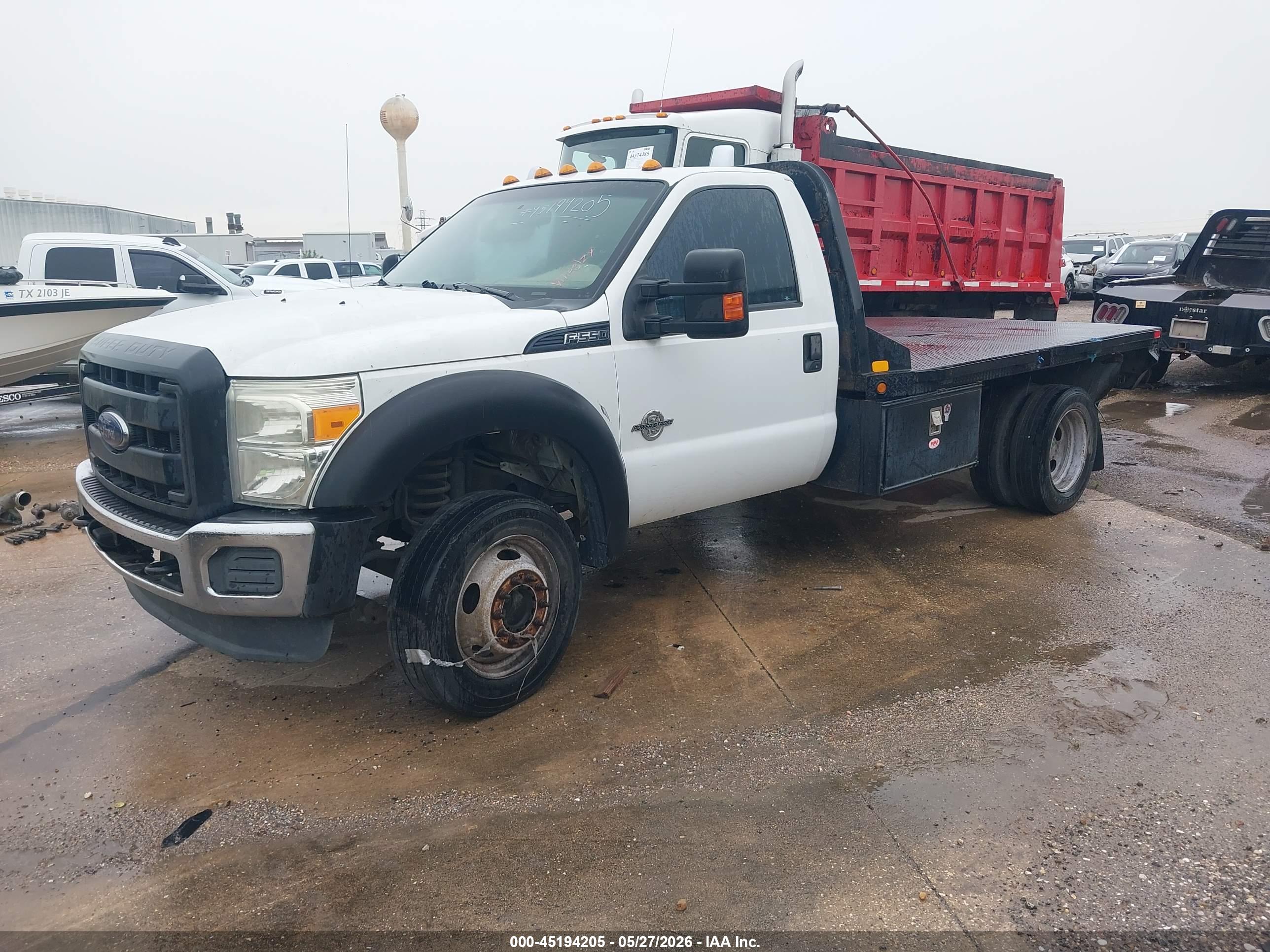 FORD F-550 image 2