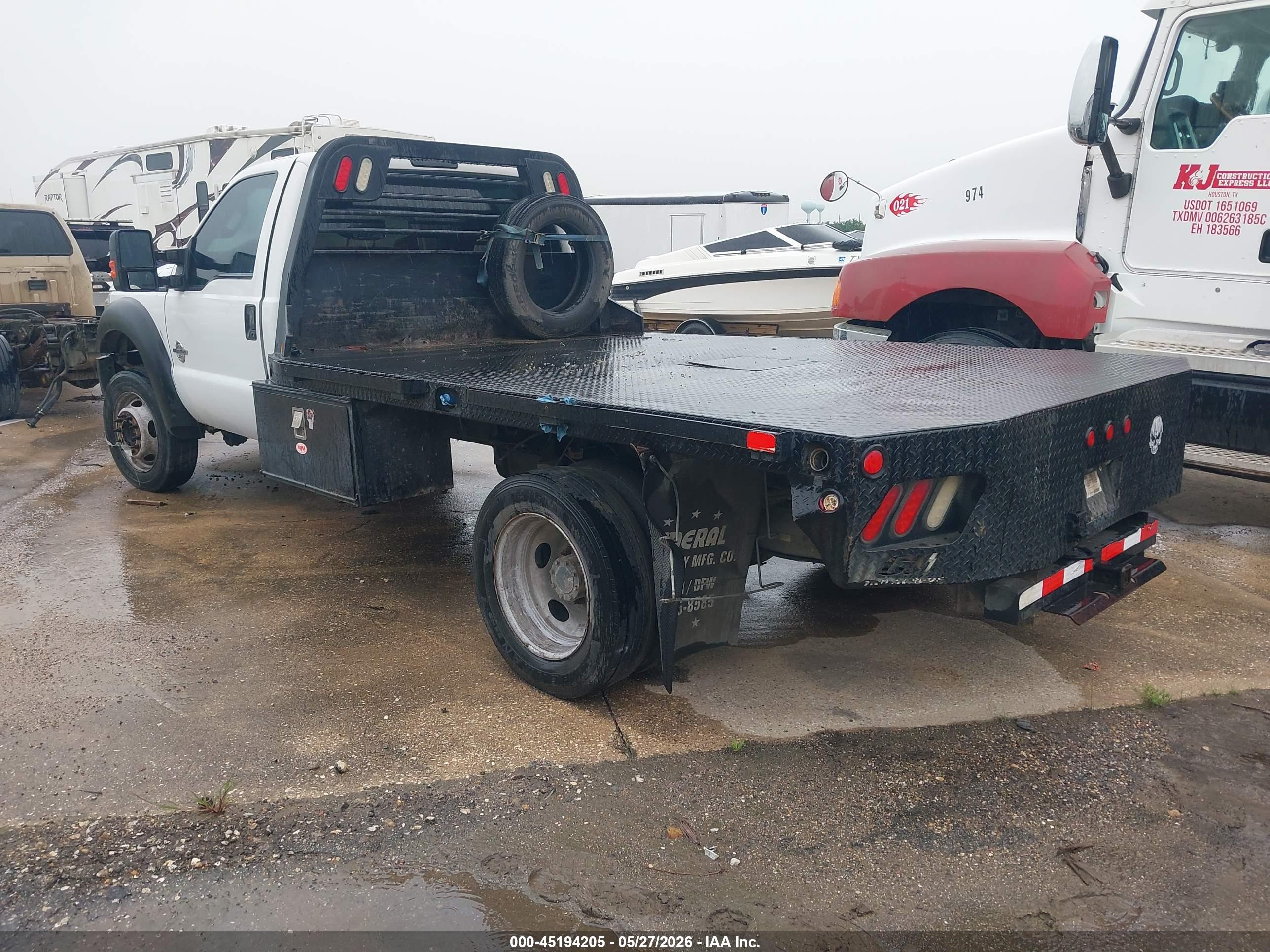 FORD F-550 image 3