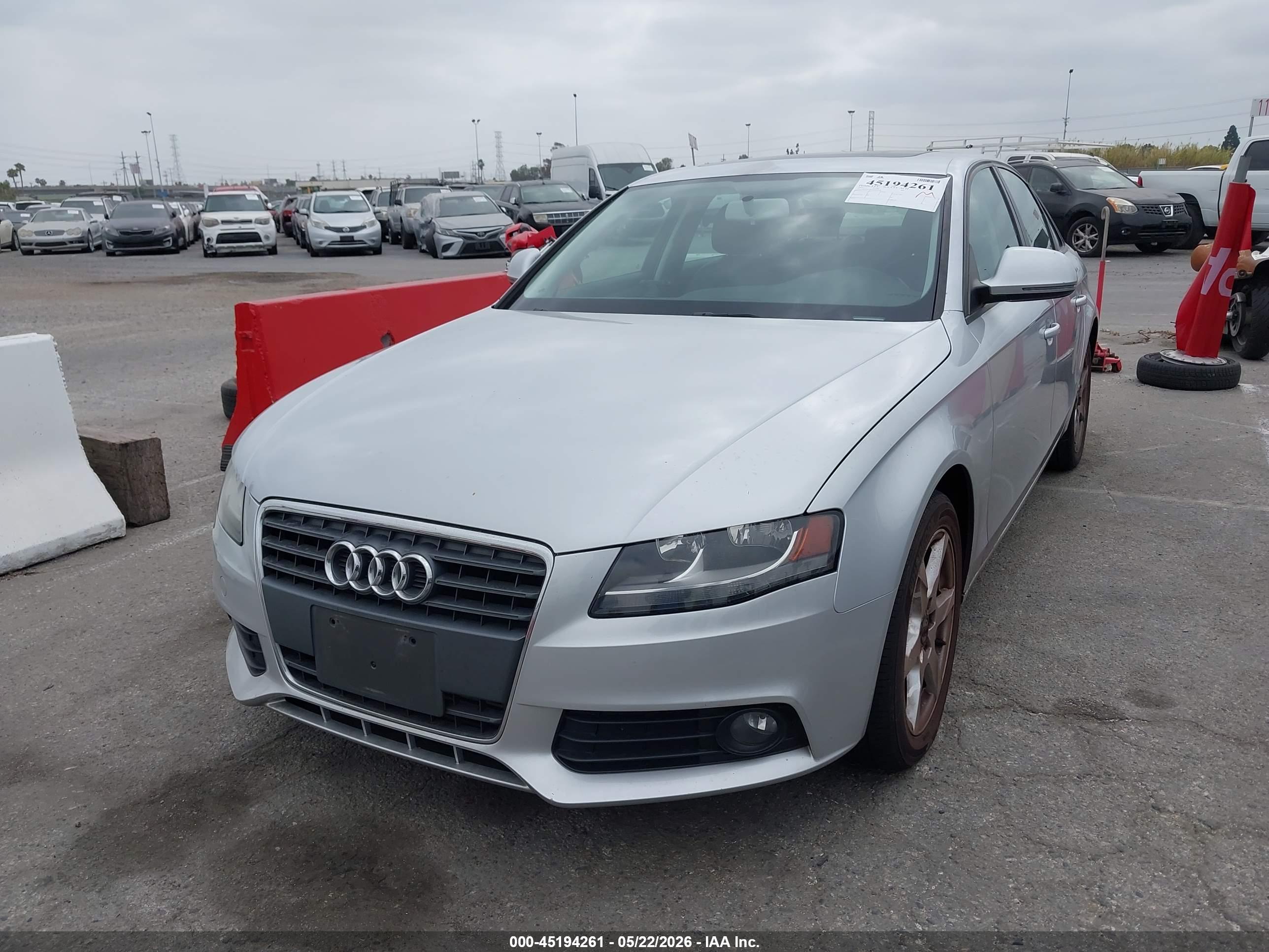 AUDI A4 image 2