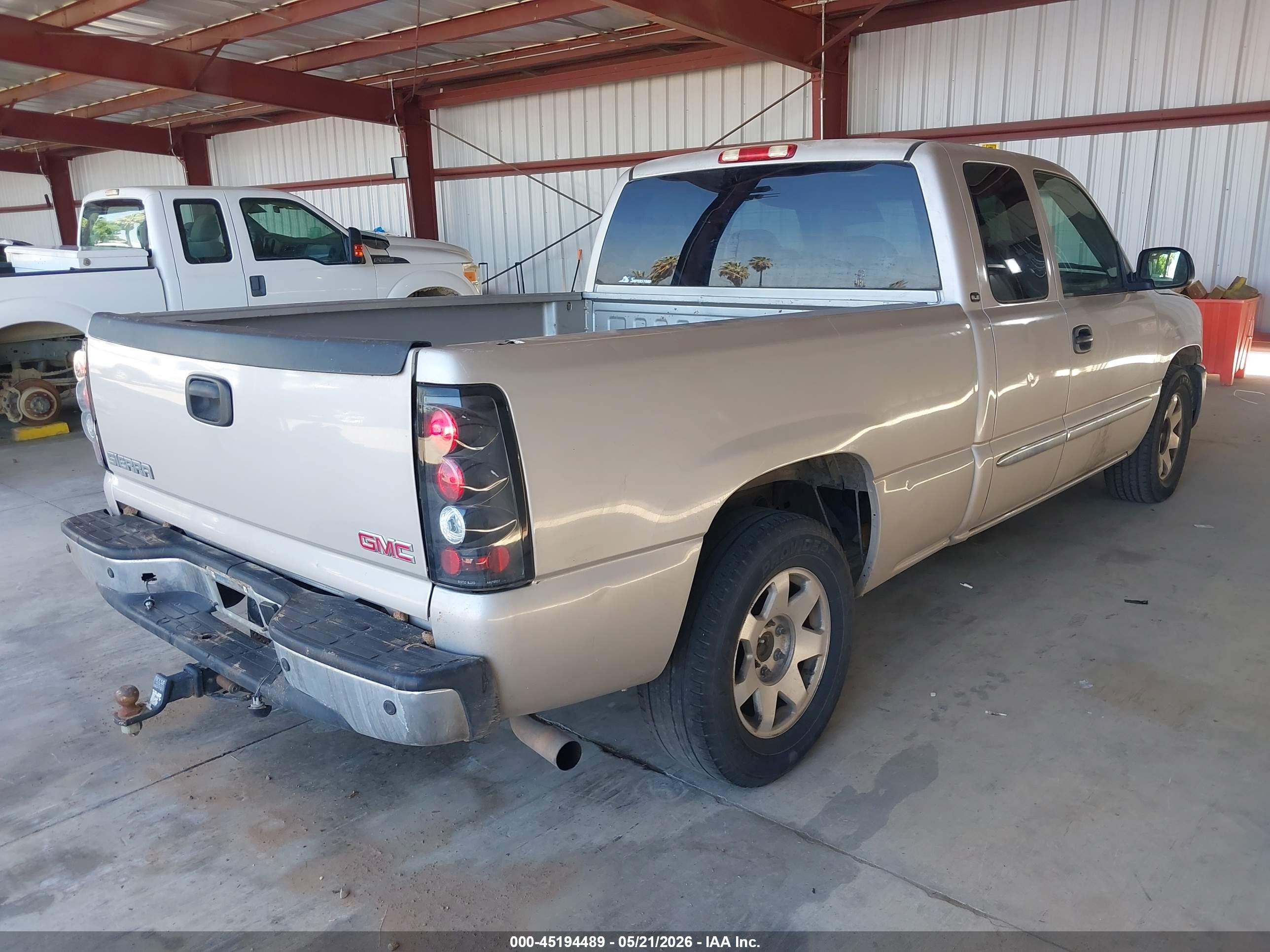 GMC SIERRA image 4