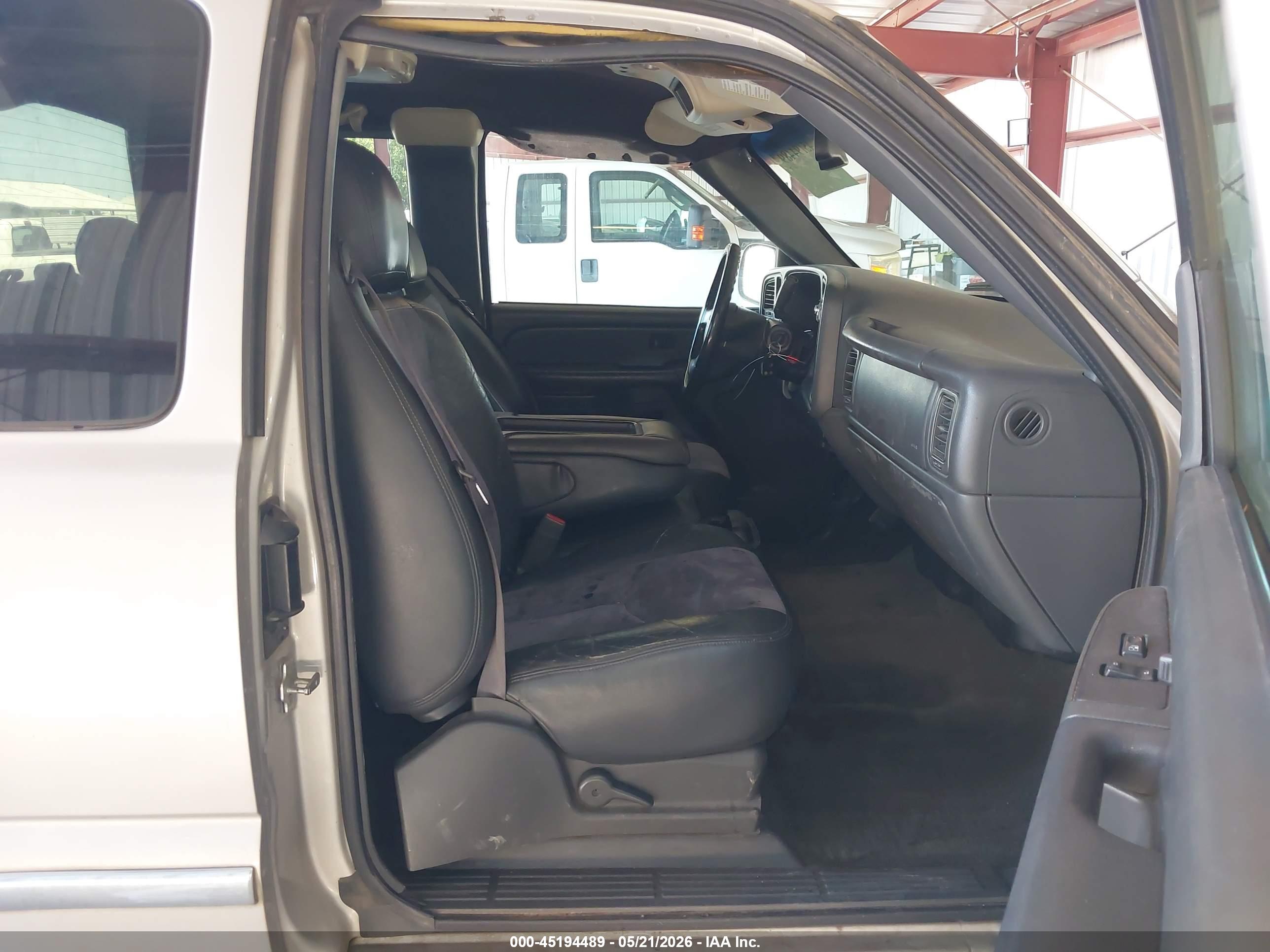 GMC SIERRA image 5