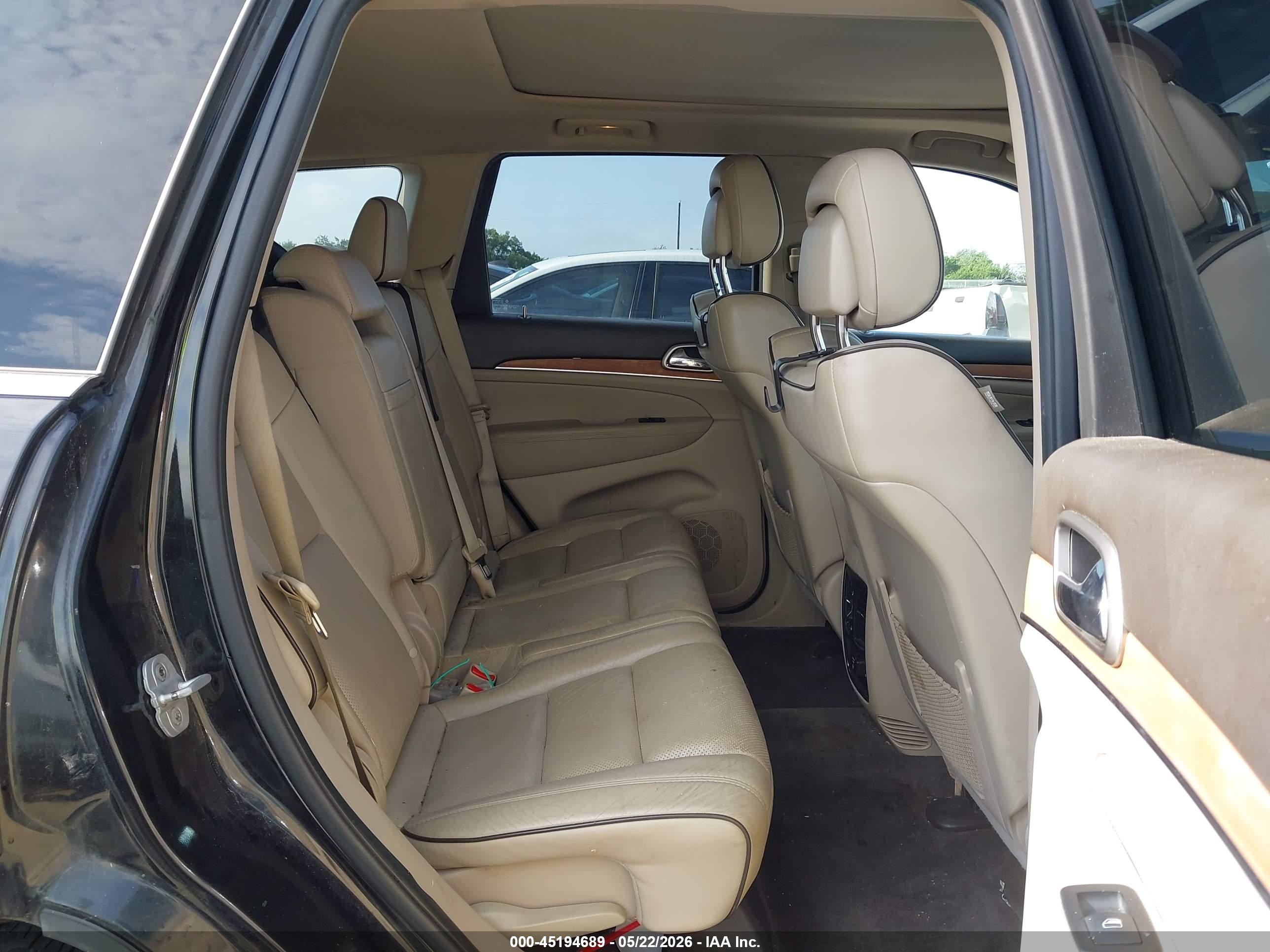 JEEP GRAND image 8