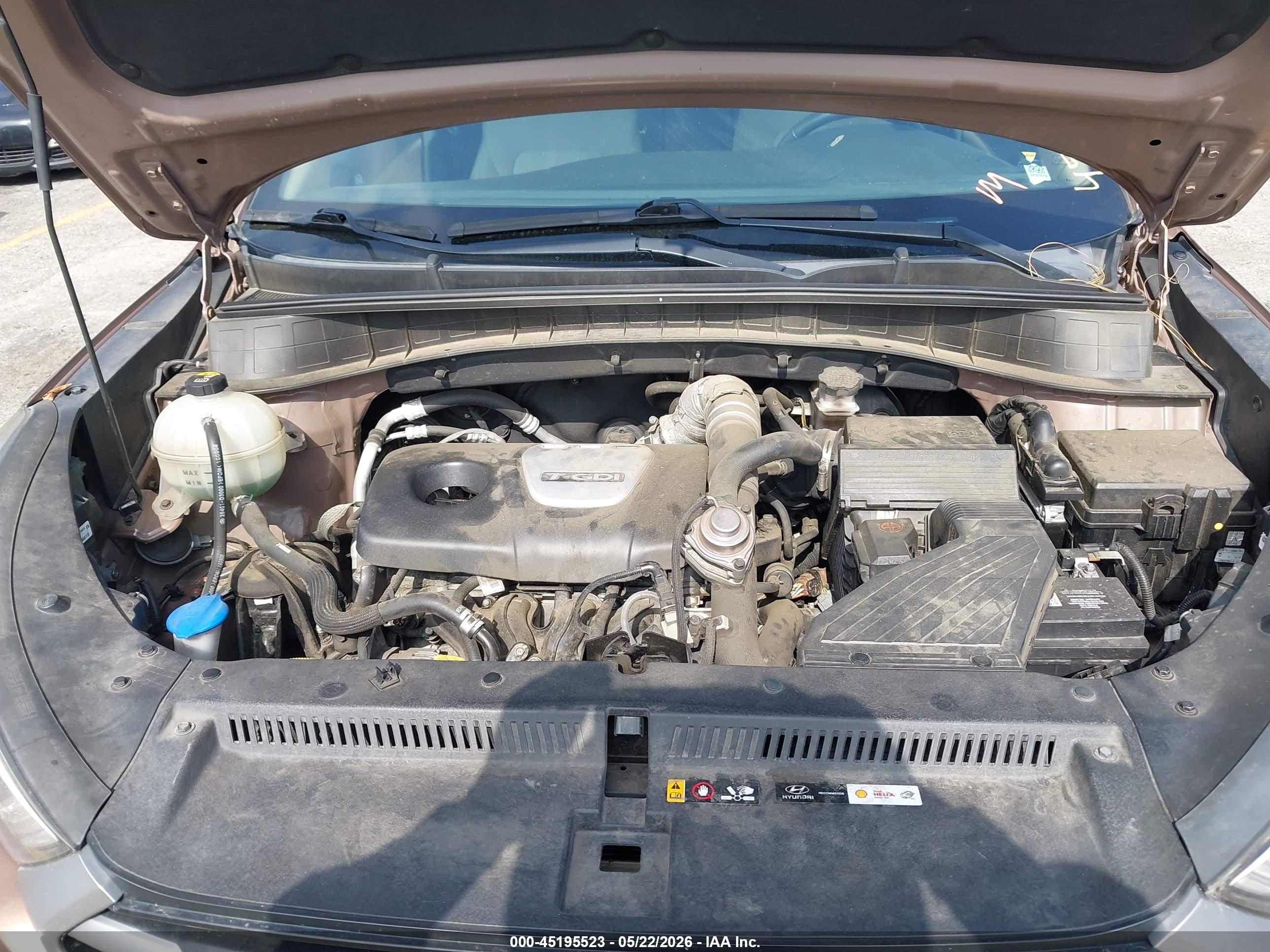 HYUNDAI TUCSON image 10