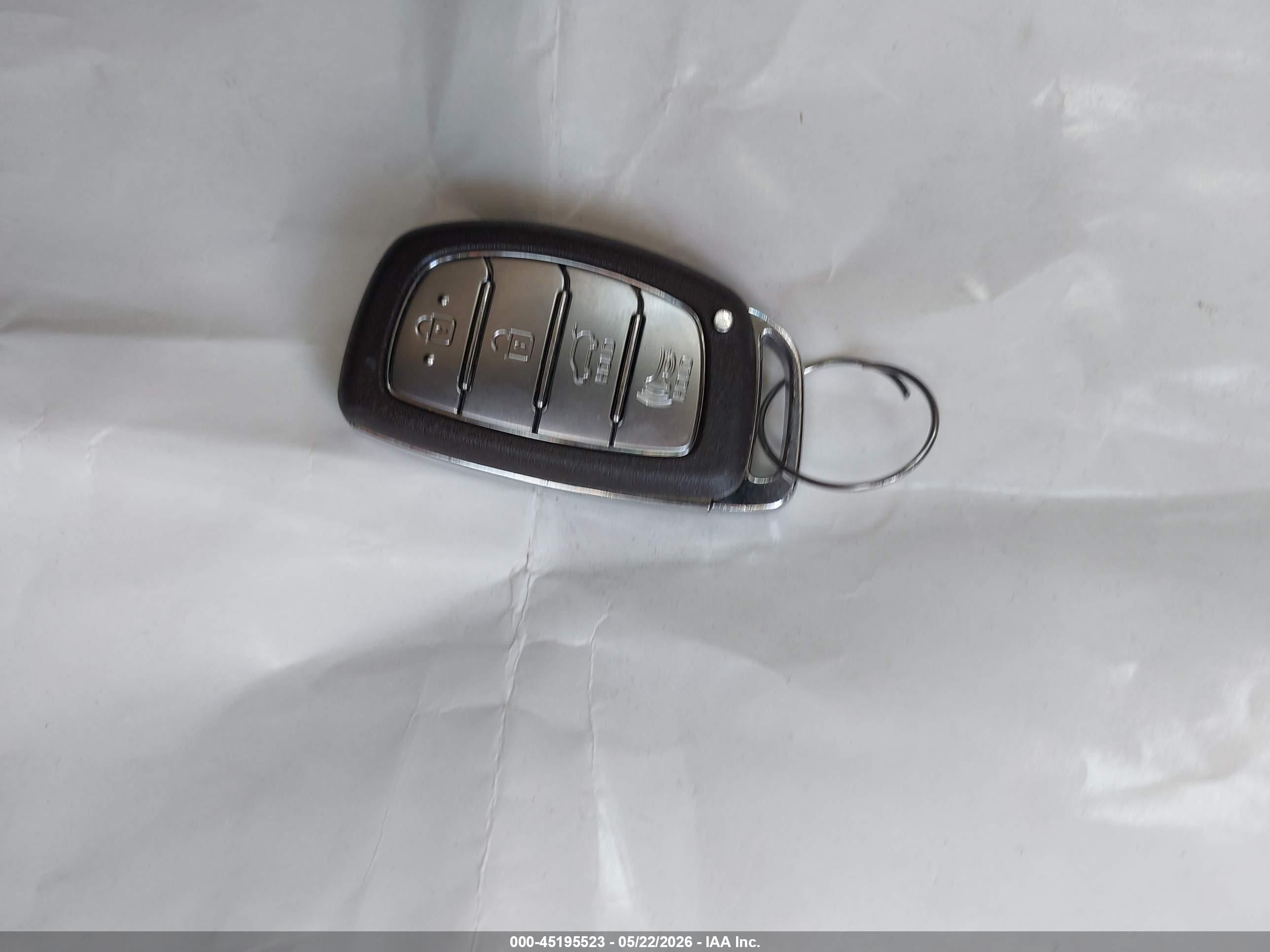 HYUNDAI TUCSON image 11