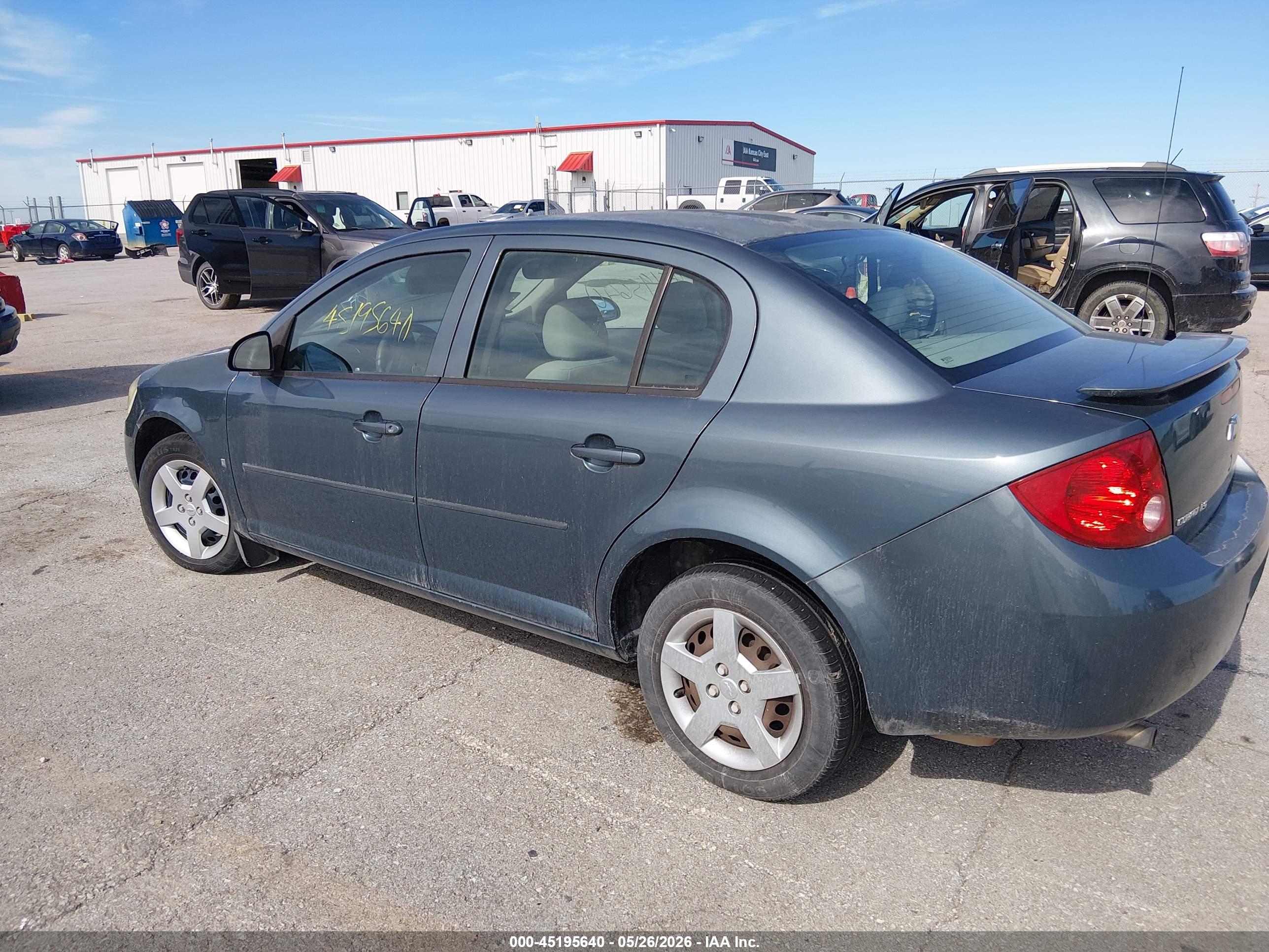 CHEVROLET COBALT image 3