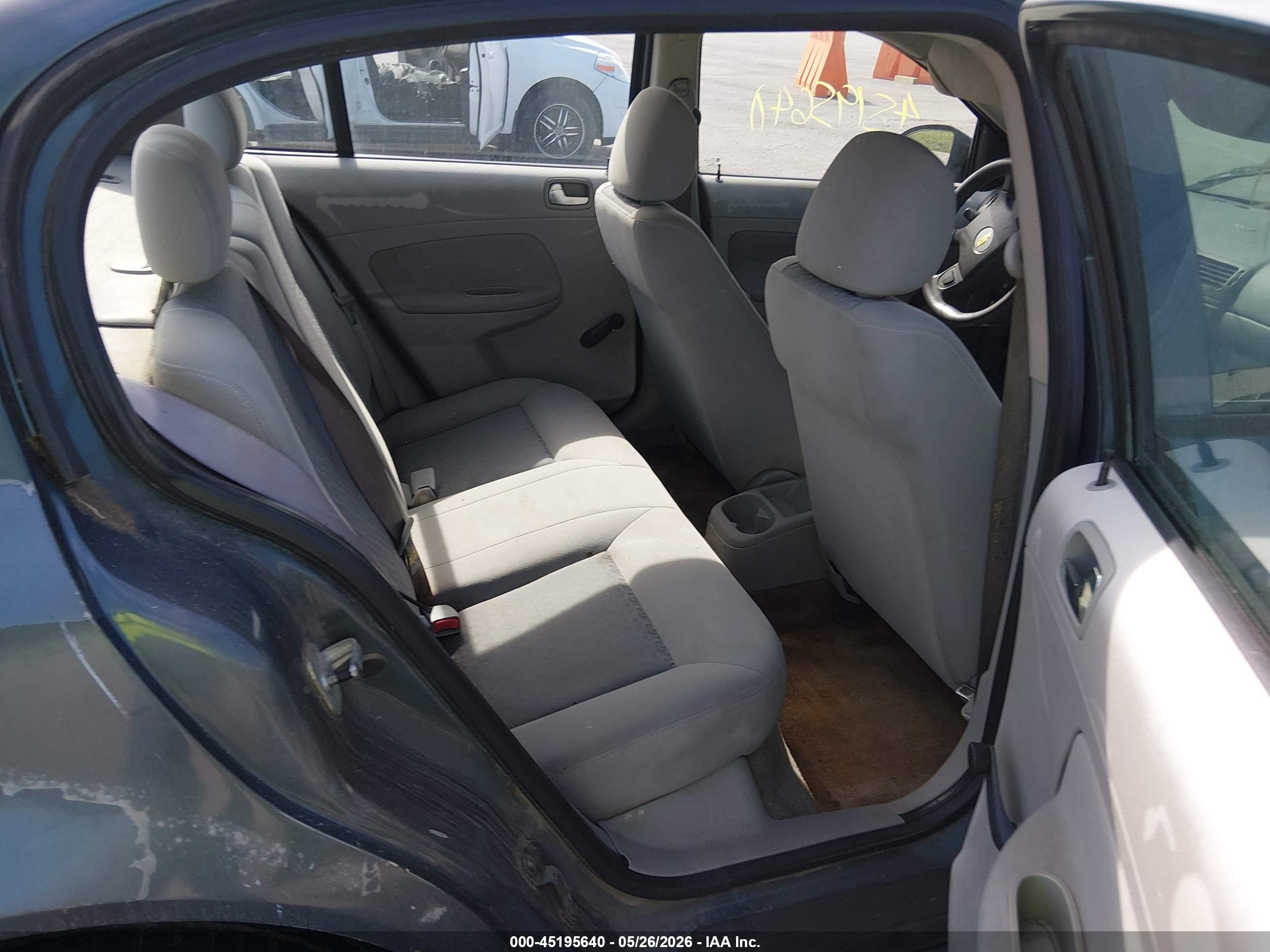CHEVROLET COBALT image 8