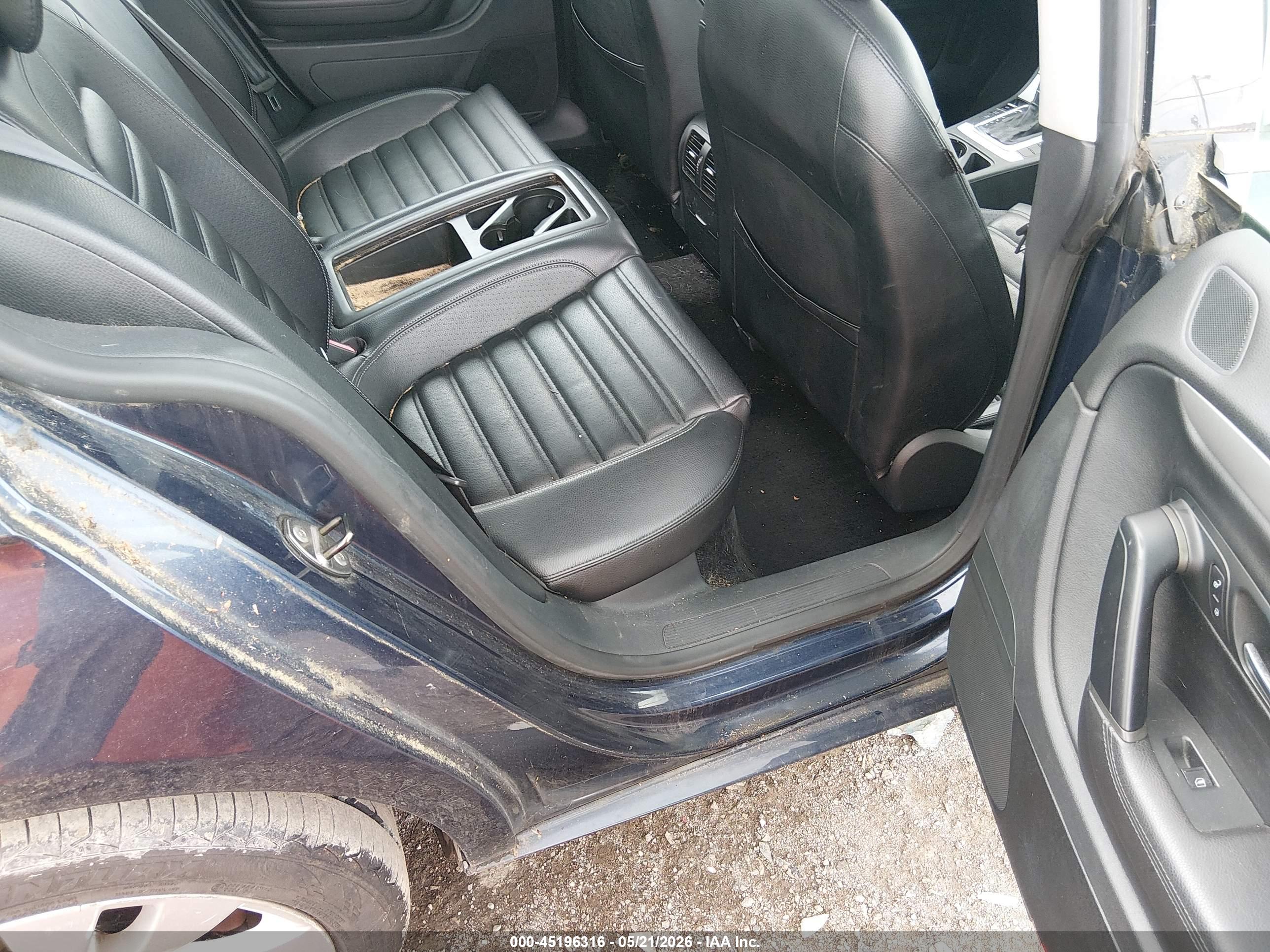 VOLKSWAGEN CC image 8