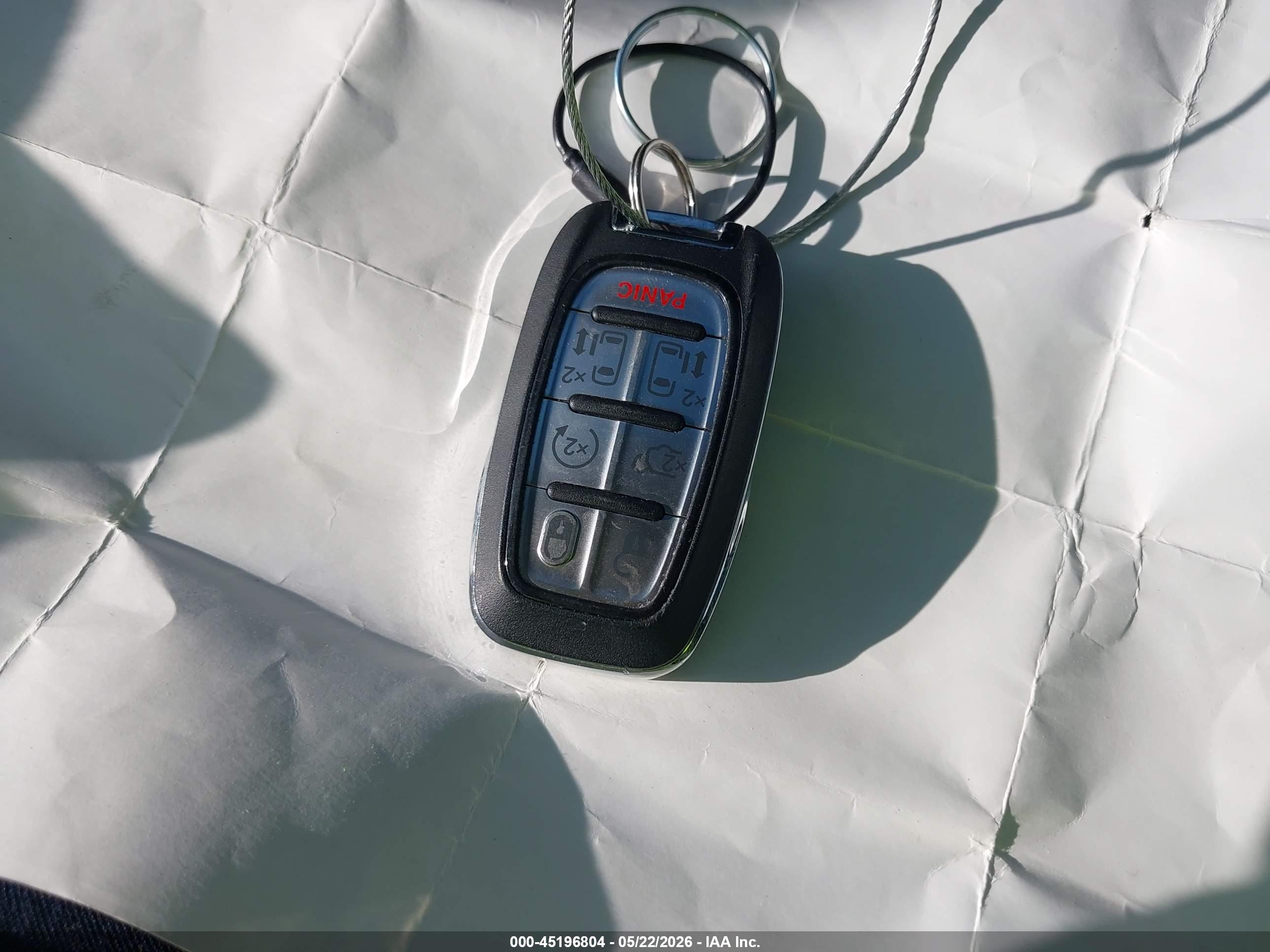 CHRYSLER PACIFICA image 11