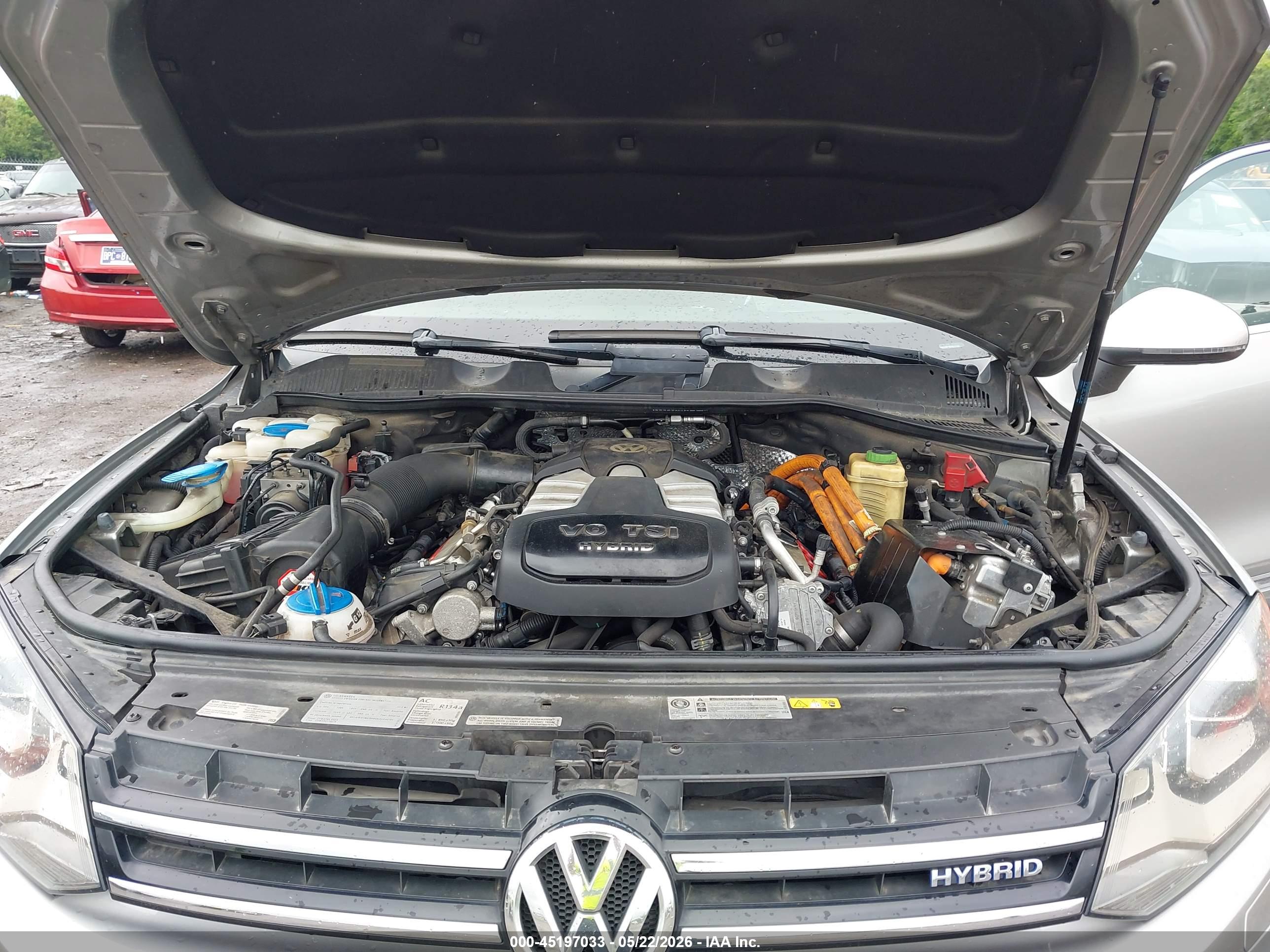 VOLKSWAGEN TOUAREG image 10
