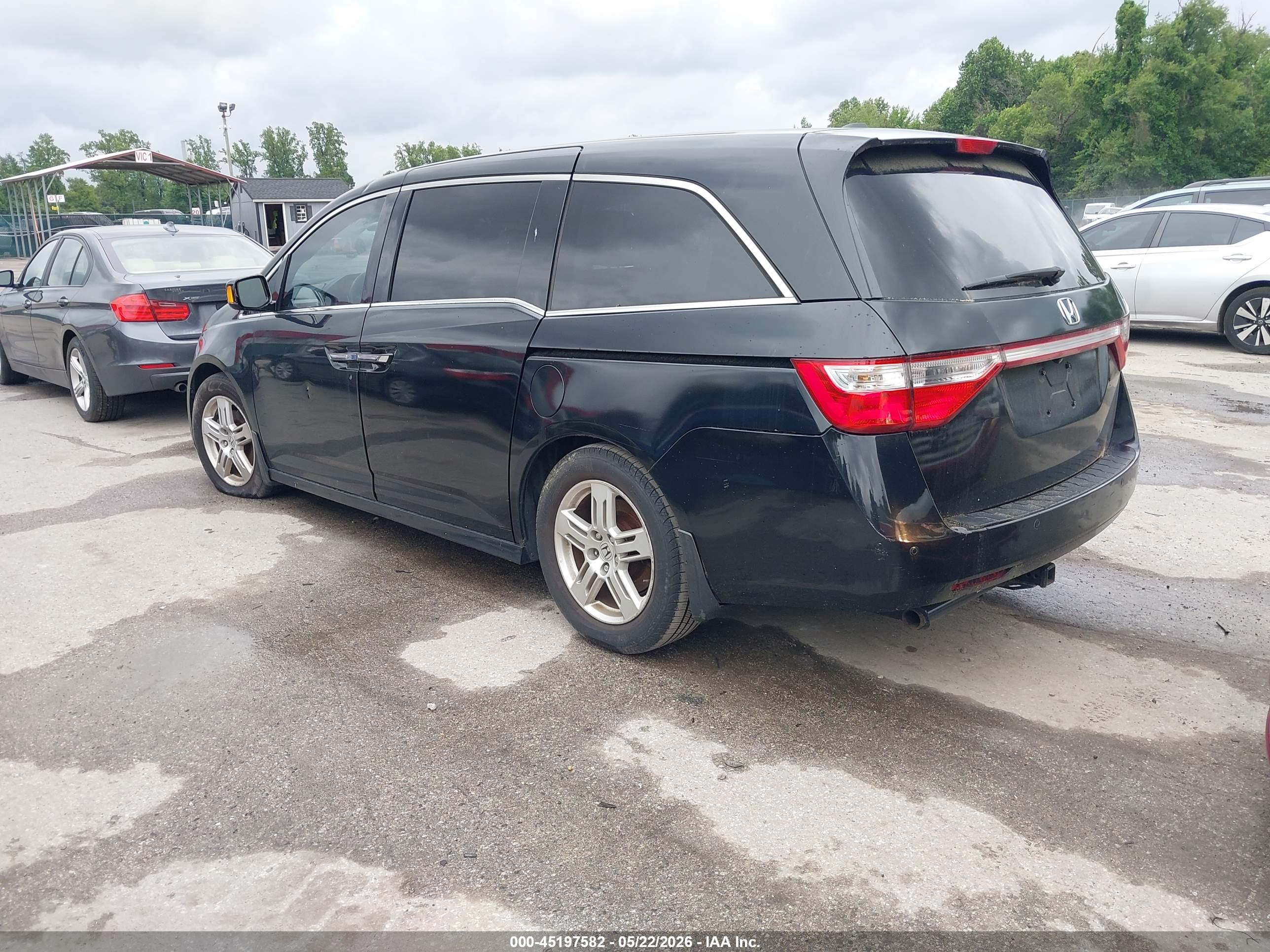 HONDA ODYSSEY image 3