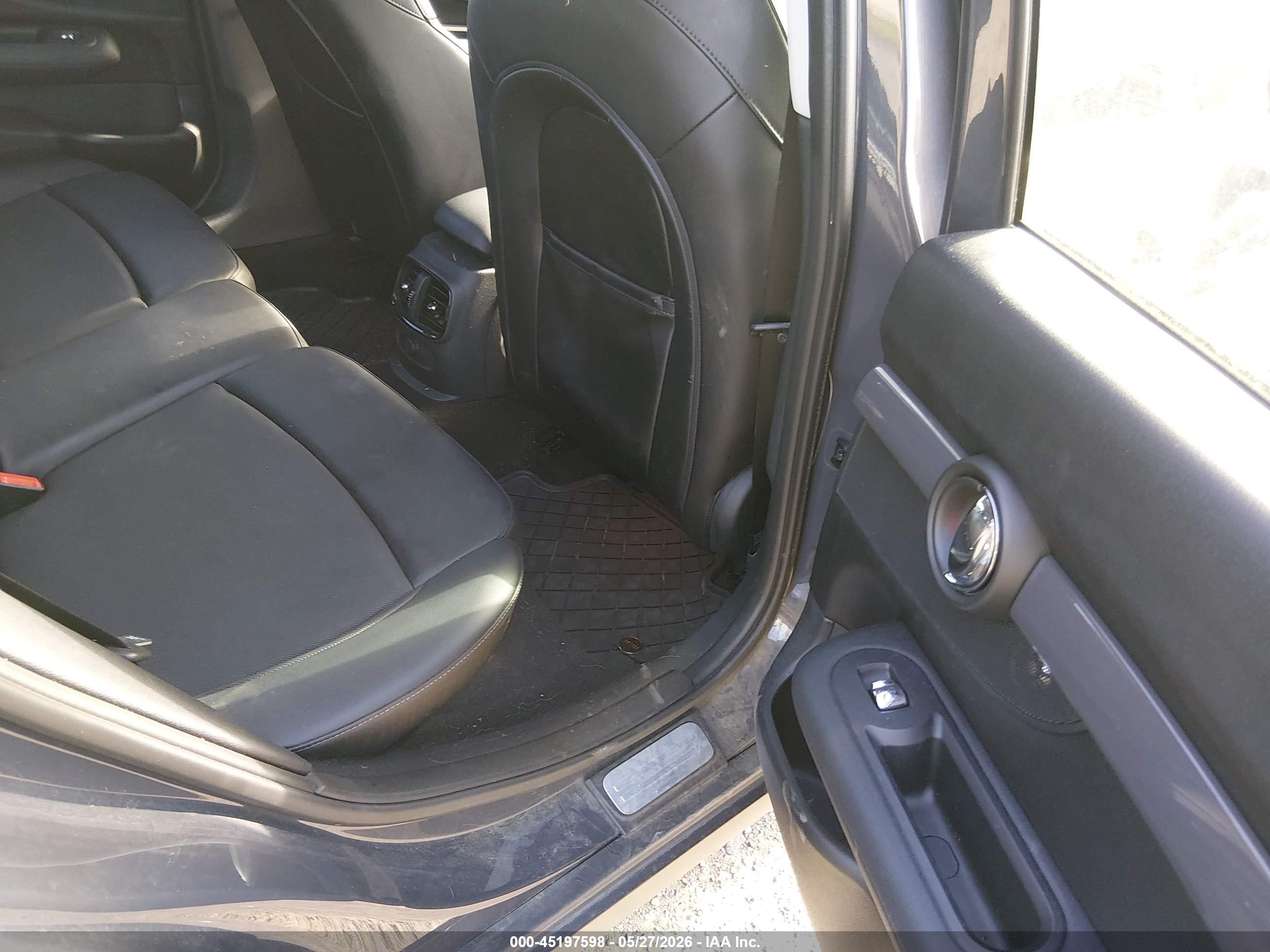MINI CLUBMAN image 8
