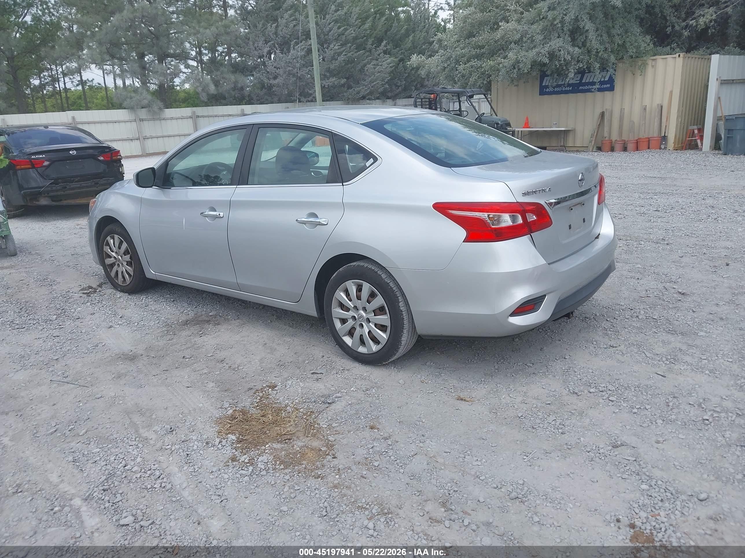 NISSAN SENTRA image 3