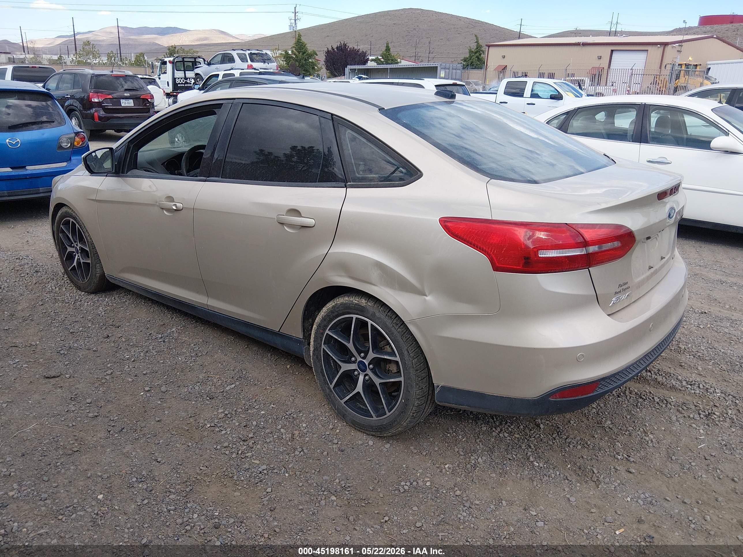 FORD FOCUS image 3