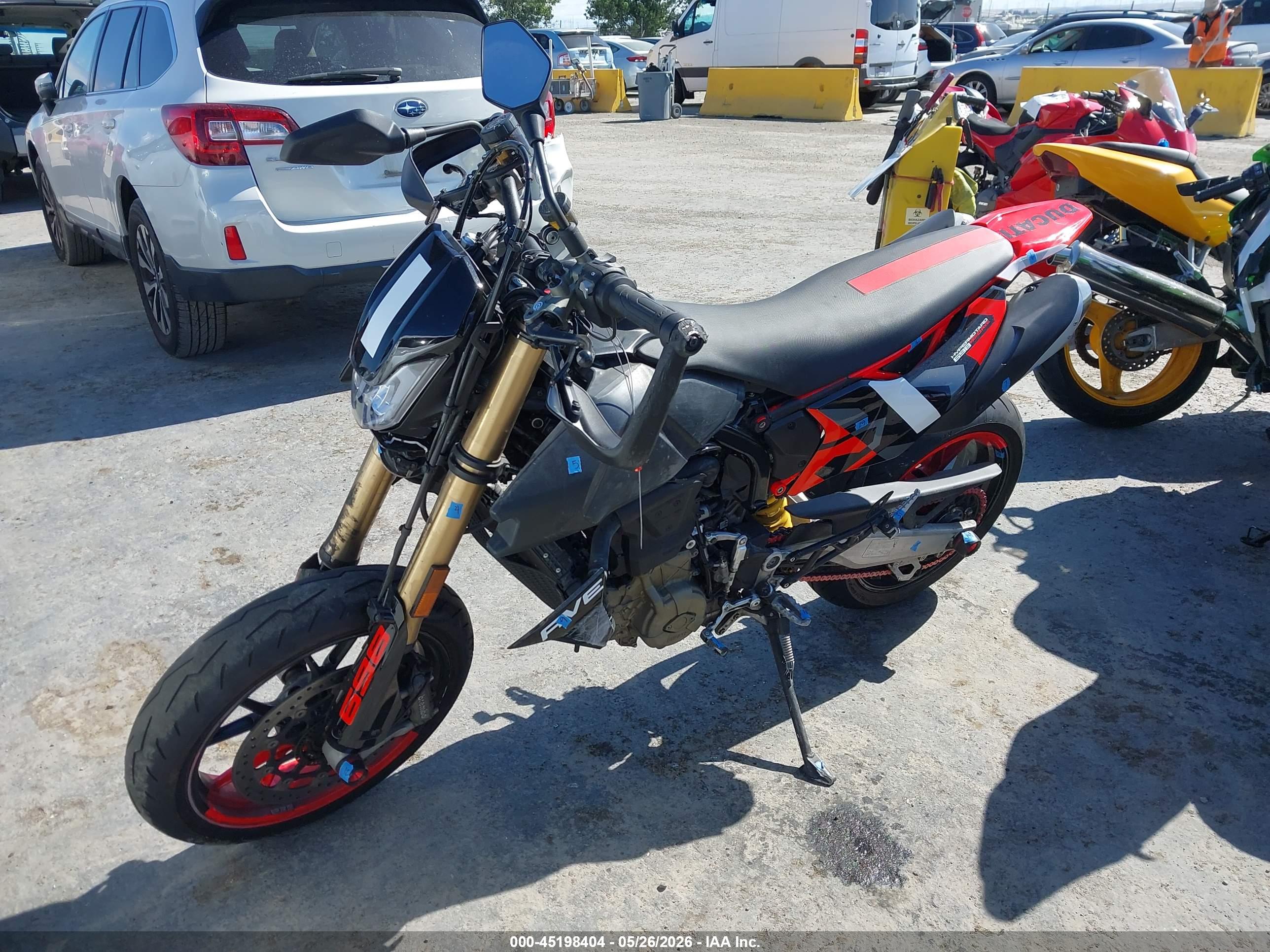 DUCATI HYPERMOTARD image 2