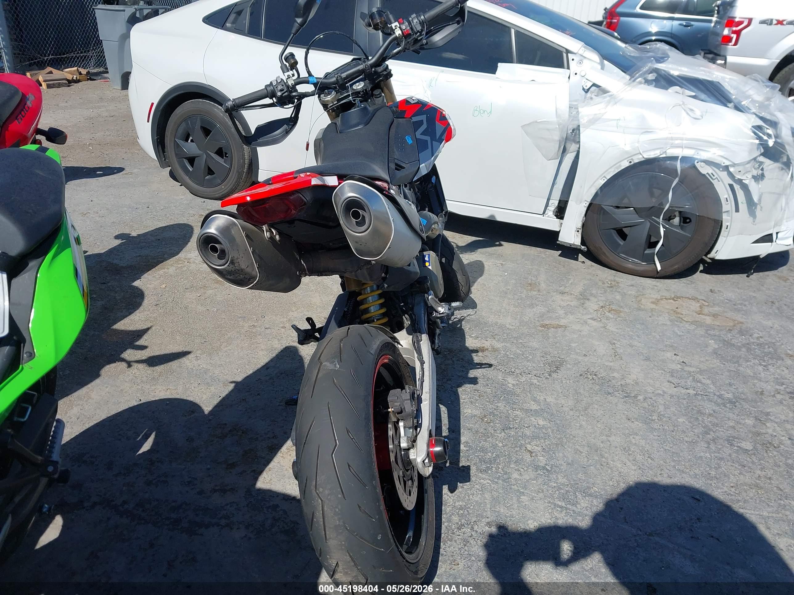 DUCATI HYPERMOTARD image 6