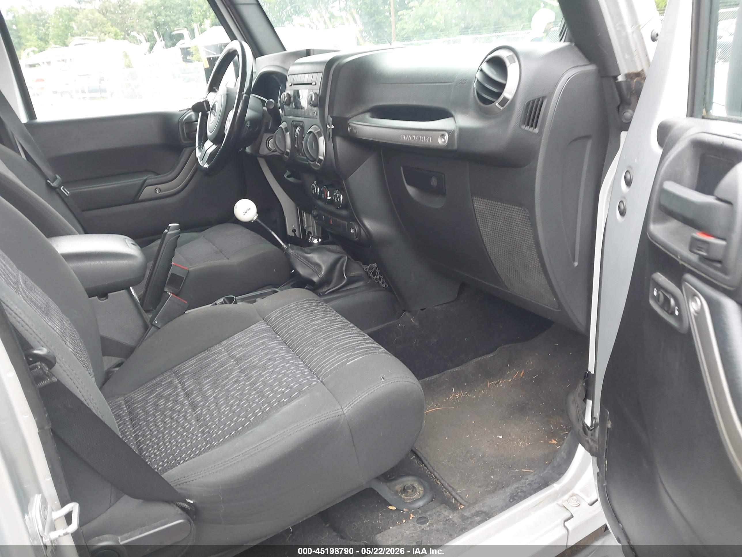 JEEP WRANGLER image 5