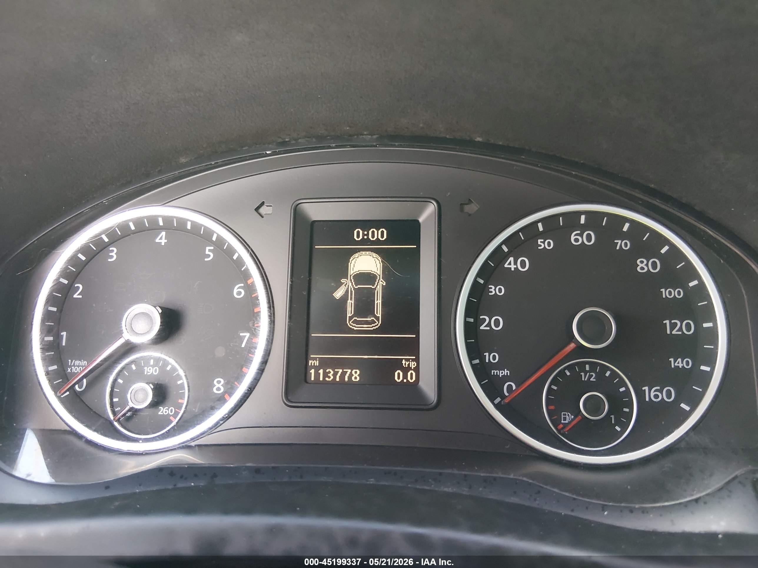 VOLKSWAGEN TIGUAN image 7