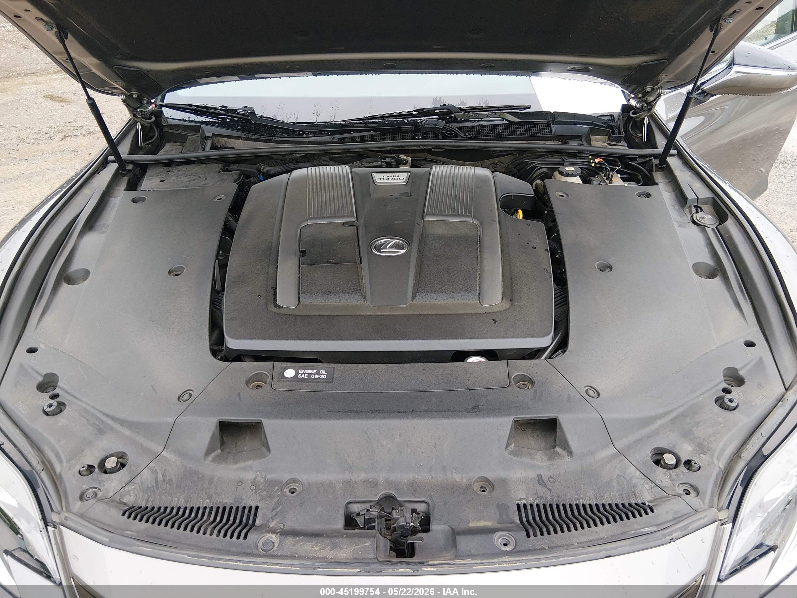 LEXUS LS image 10