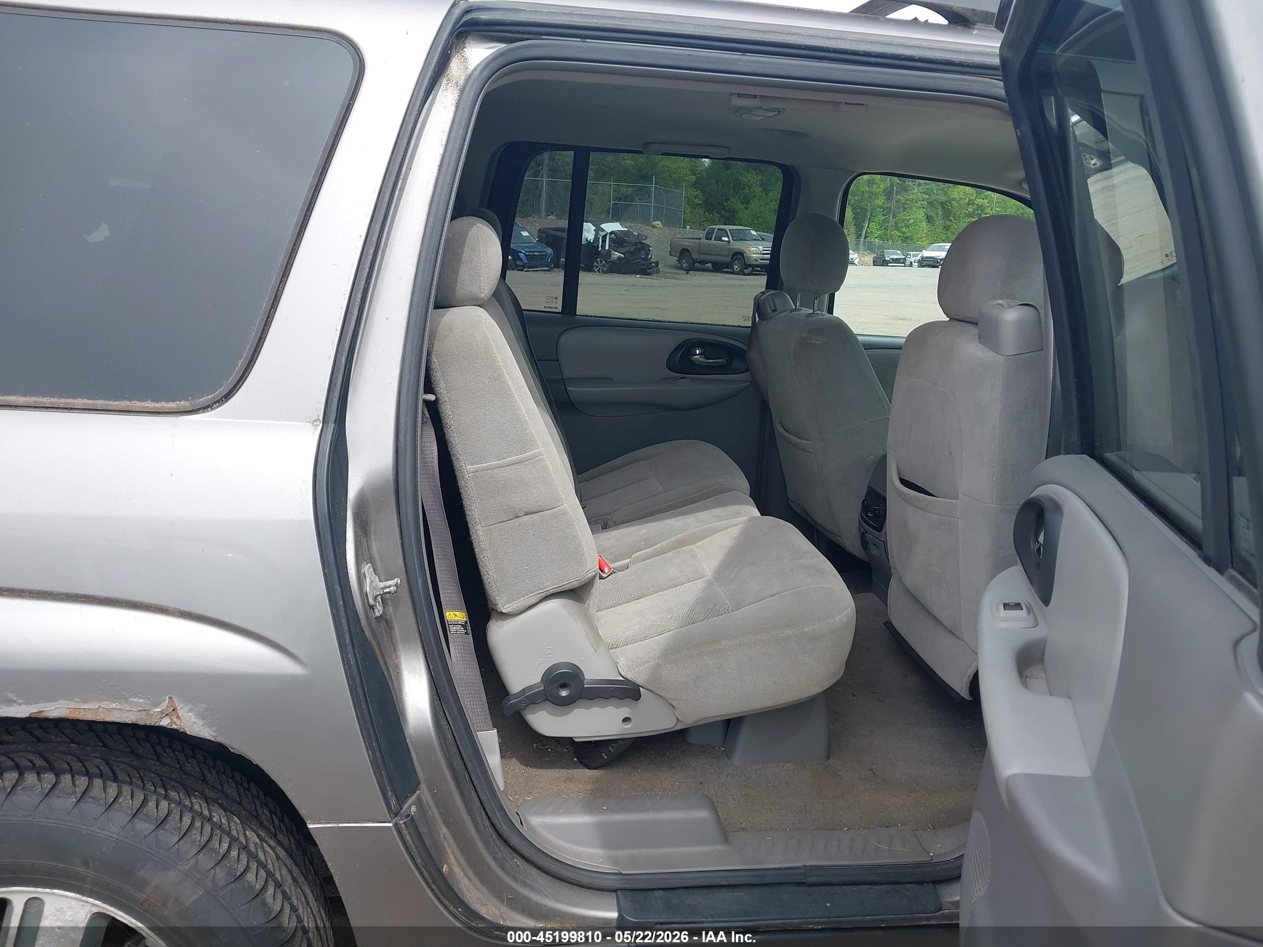 CHEVROLET TRAILBLAZER image 8