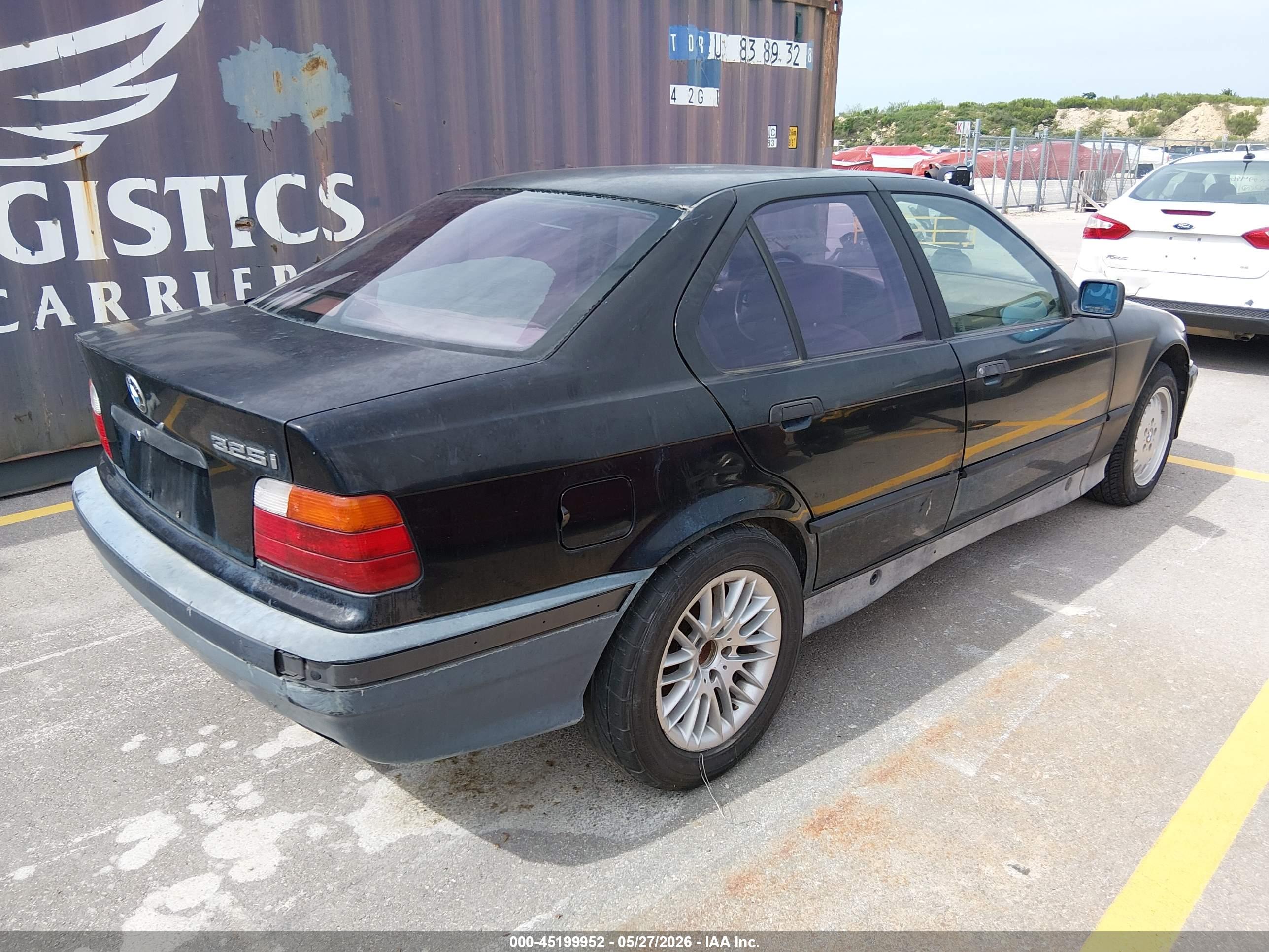 BMW 325 image 4