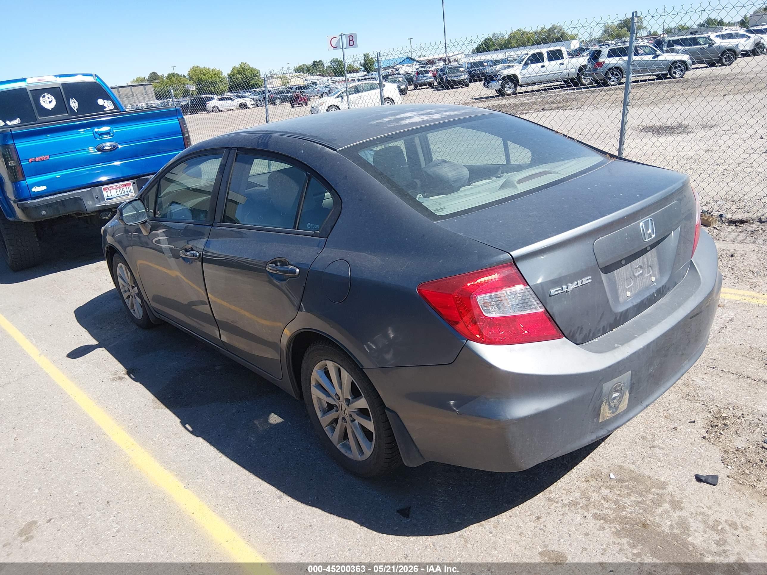 HONDA CIVIC image 3